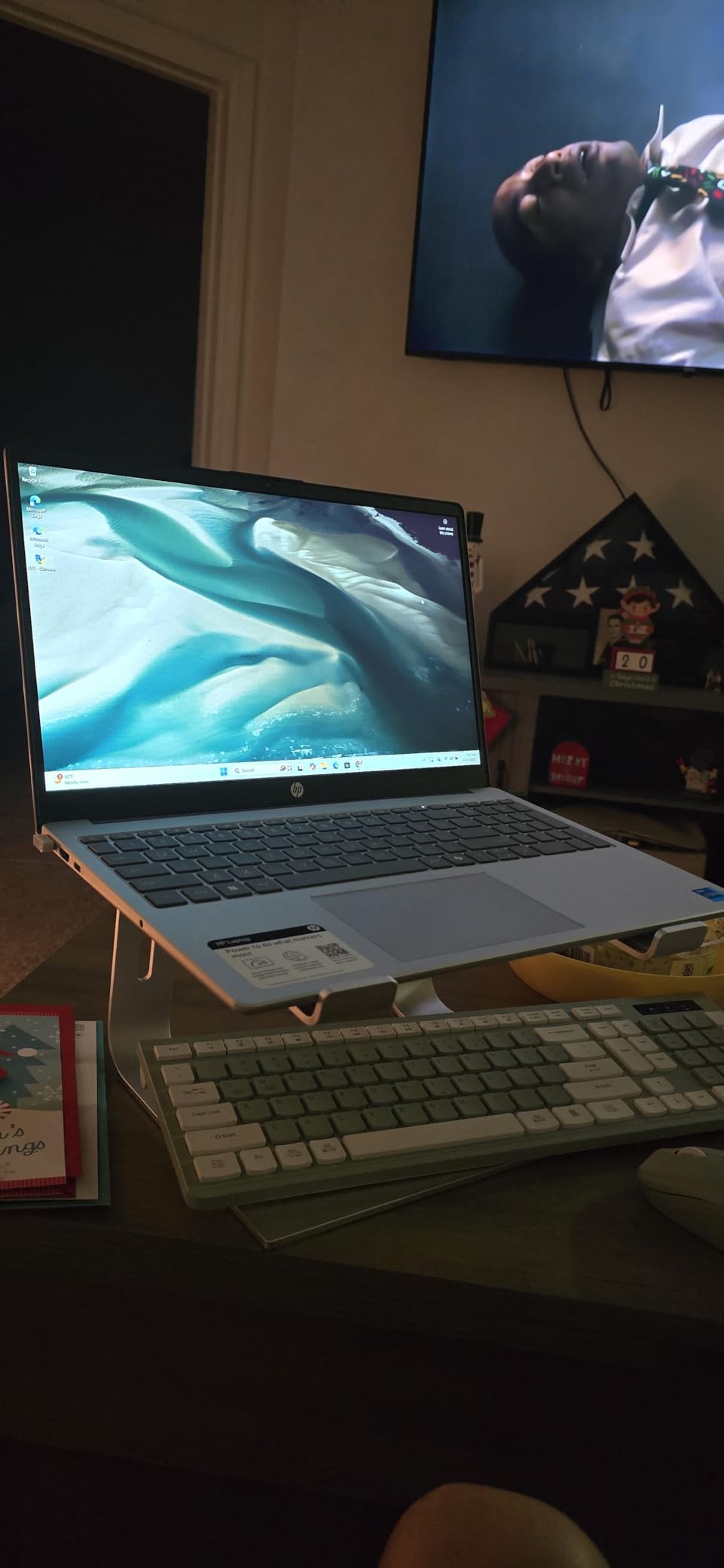 OMOTON Laptop Stand, Detachable Laptop Mount, Aluminum Laptop Holder Stand for Desk, Compatible with MacBook Air/Pro, Dell, HP All Laptops (11-16 inch), Silver customer photo 1