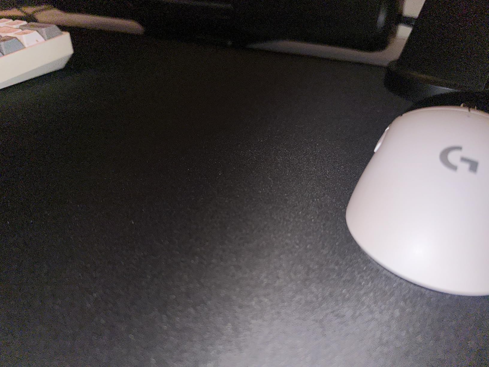 Corsair MM350 PRO Extended XL Premium Spill-Proof Cloth Gaming Mouse Pad - 36.6