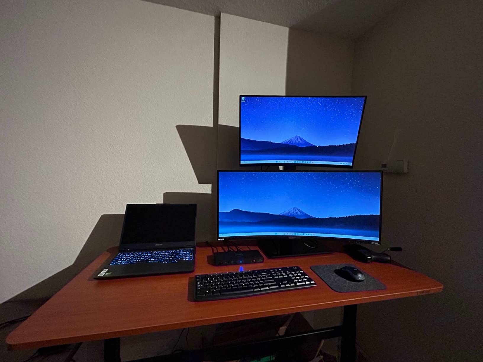 Stand Steady Tranzendesk | 55 Inch Standing Desk with Detachable Wheels | Crank Height Adjustable Sit to Stand Workstation | Modern Ergonomic Desk Supports 3 Monitors (Maple) customer photo 1