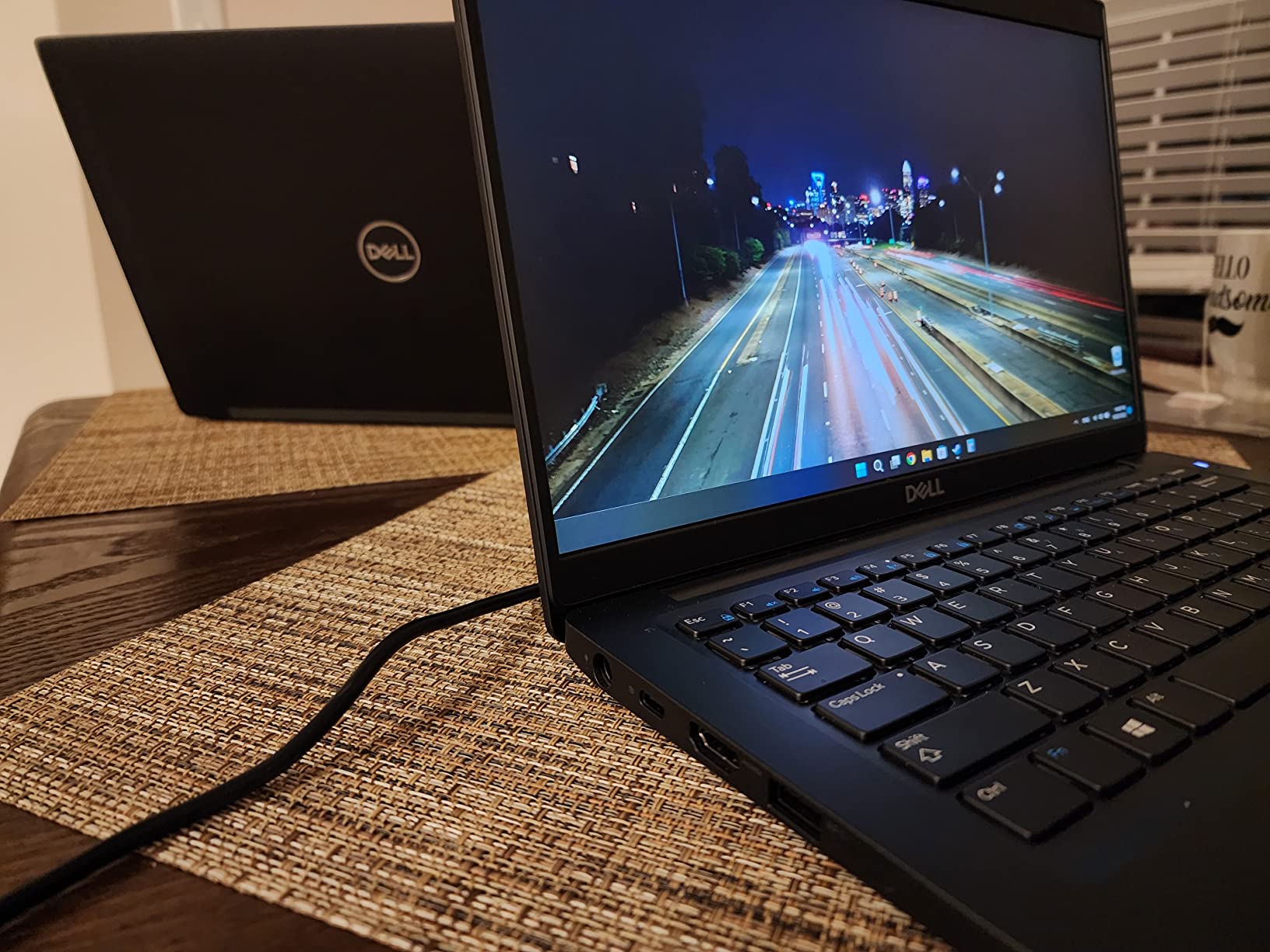 Dell Latest Latitude 7390 13.3