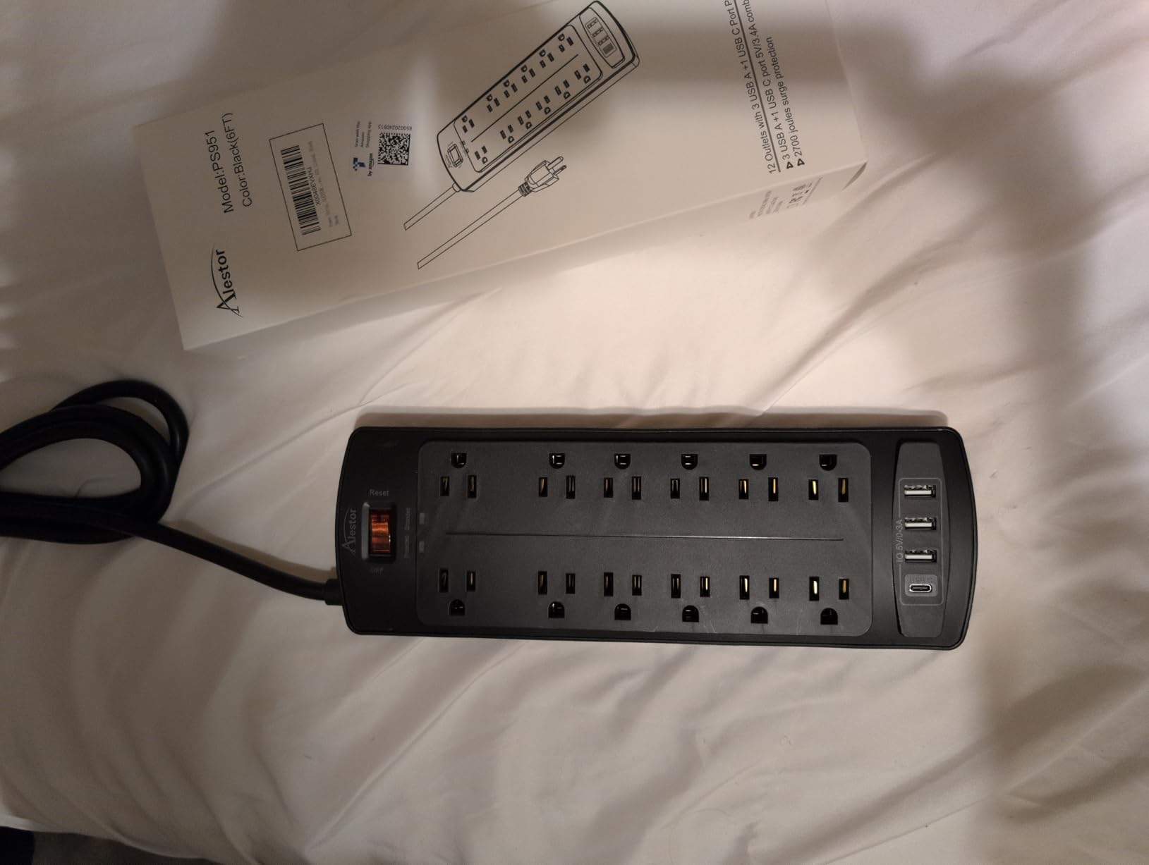 Power Strip, ALESTOR Surge Protector with 12 Outlets and 4 USB Ports, 6 Feet Extension Cord (1875W/15A), 2700 Joules, ETL Listed, Black customer photo 2