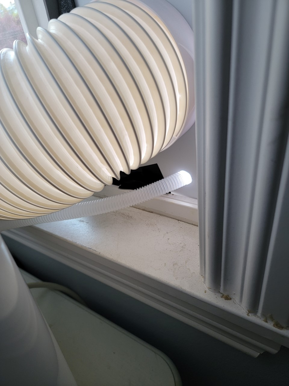 BLACK+DECKER Portable Air Conditioner, 8,000 BTU (5,000 BTU SACC) for Rooms Up To 350 Sq. Ft., Portable AC with Full Function Remote Control & Window Kit, BPP05WTB customer photo 2