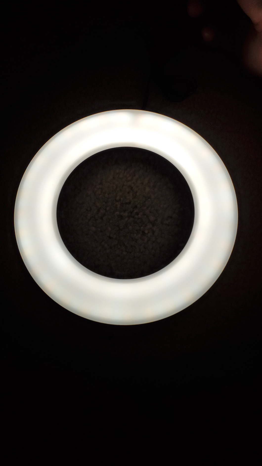 Video Conference Lighting Kit, Ring Light Clip on Laptop Monitor with 5 Dimmable Color & 5 Brightness Level for Webcam Lighting/Zoom Lighting/Remote Working/Self Broadcasting and Live Streaming, etc. customer photo 1