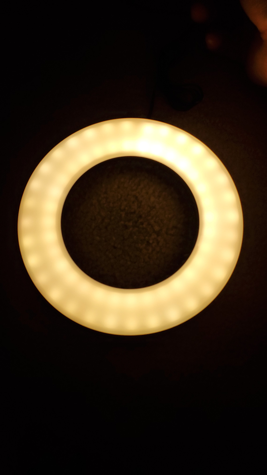 Video Conference Lighting Kit, Ring Light Clip on Laptop Monitor with 5 Dimmable Color & 5 Brightness Level for Webcam Lighting/Zoom Lighting/Remote Working/Self Broadcasting and Live Streaming, etc. customer photo 2