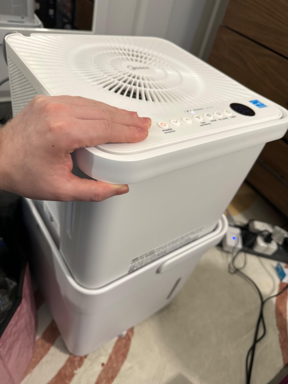 Midea Cube 20 Pint Dehumidifier for Basement, Up to 1,500 Sq. Ft. dehumidifier with drain hose, ENERGY STAR Certificated, Smart Control, Compatible with Alexa, White customer photo 1