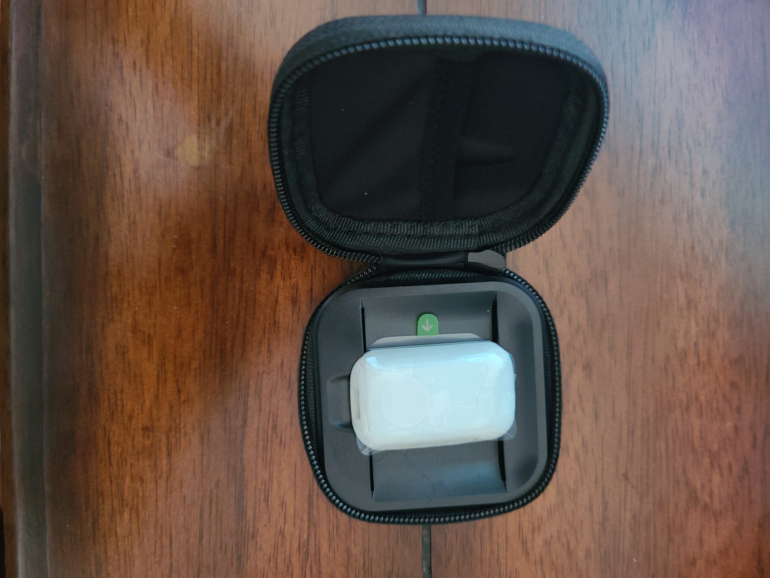 Upright GO S Lite | Posture Trainer & Tracker for Women & Men with Smart App customer photo 1