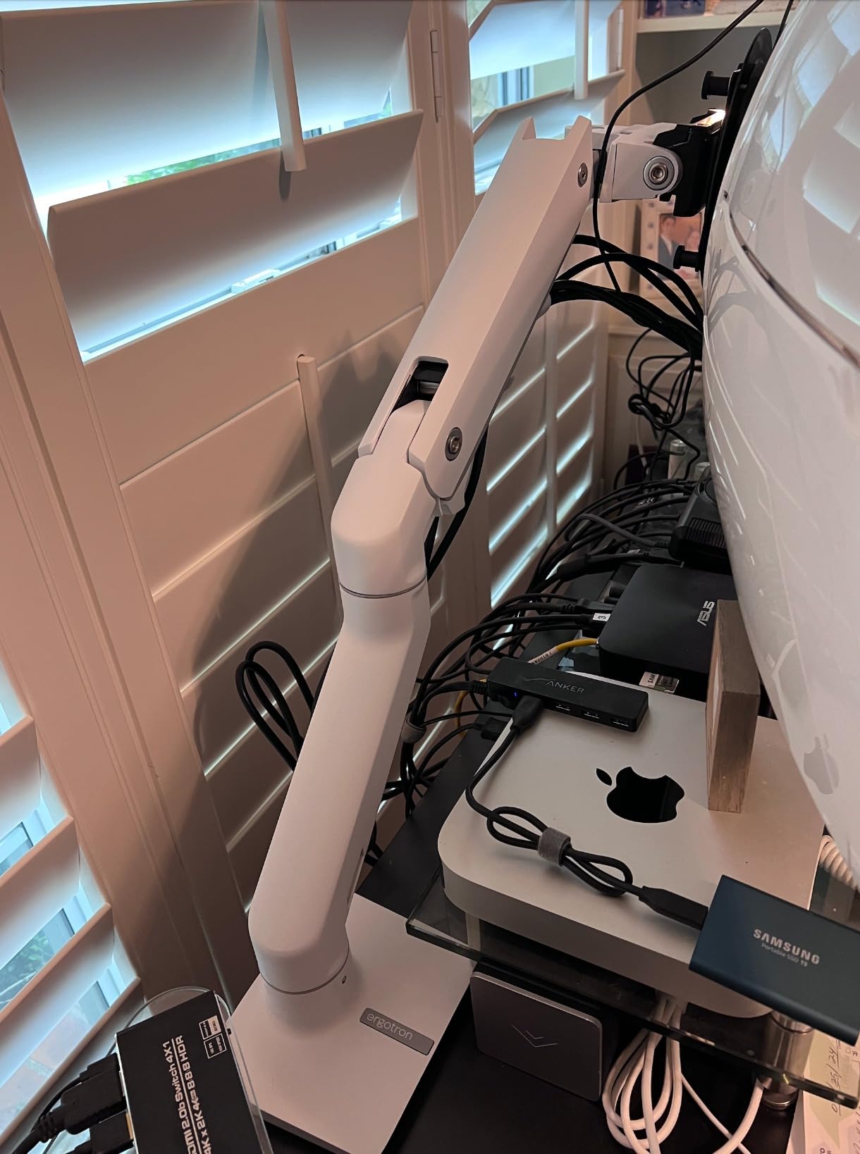 HX HD Premium Heavy Duty Gaming Monitor Arm, Single Monitor Desk Mount - for 1000R Curved Ultrawide Monitors Up to 49 Inches, 28 to 42 lbs, VESA 75x75mm or 100x100mm - HD Pivot, White customer photo 2