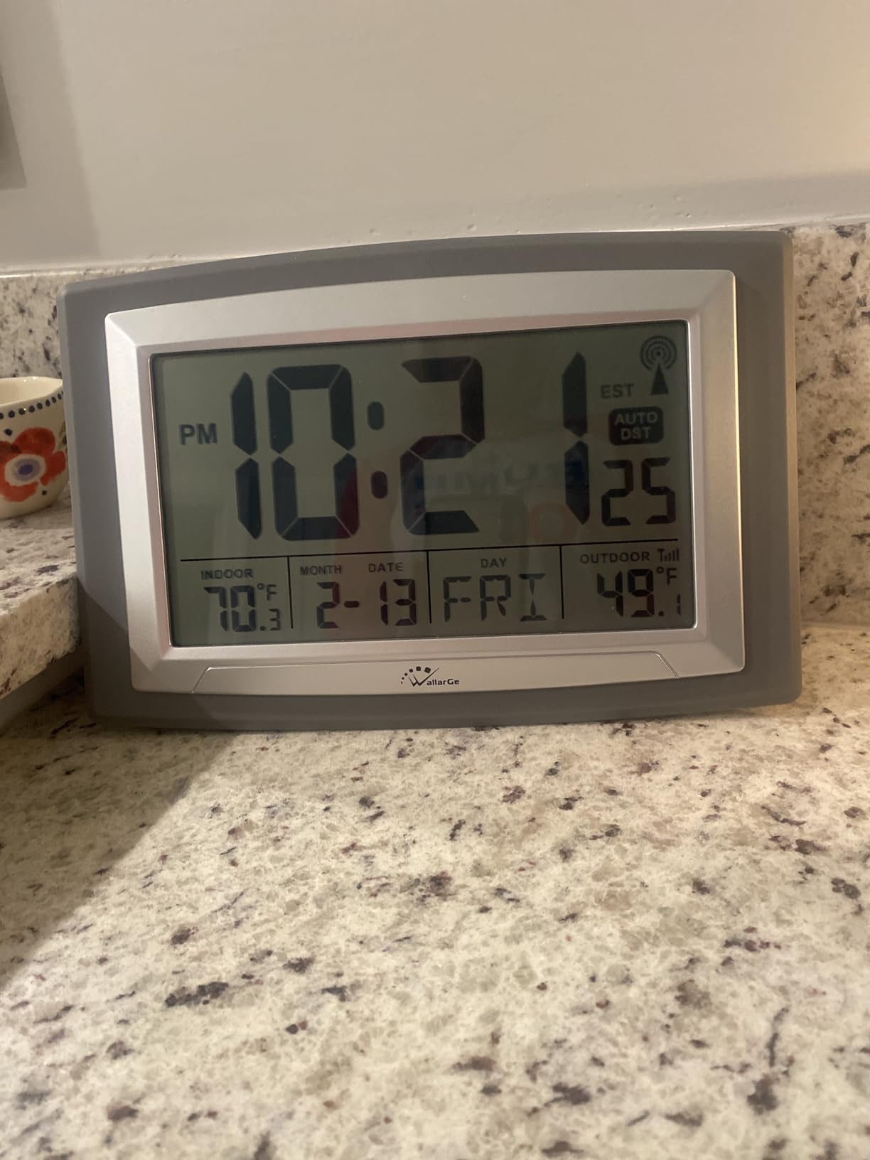 WallarGe Atomic Clock with Outdoor and Indoor Temperature - 12.5 Inch Self-Setting Digital Clock Large Display, Battery Operated Wall Clocks or Desk Clocks for Bedroom, Livingroom, Office customer photo 2