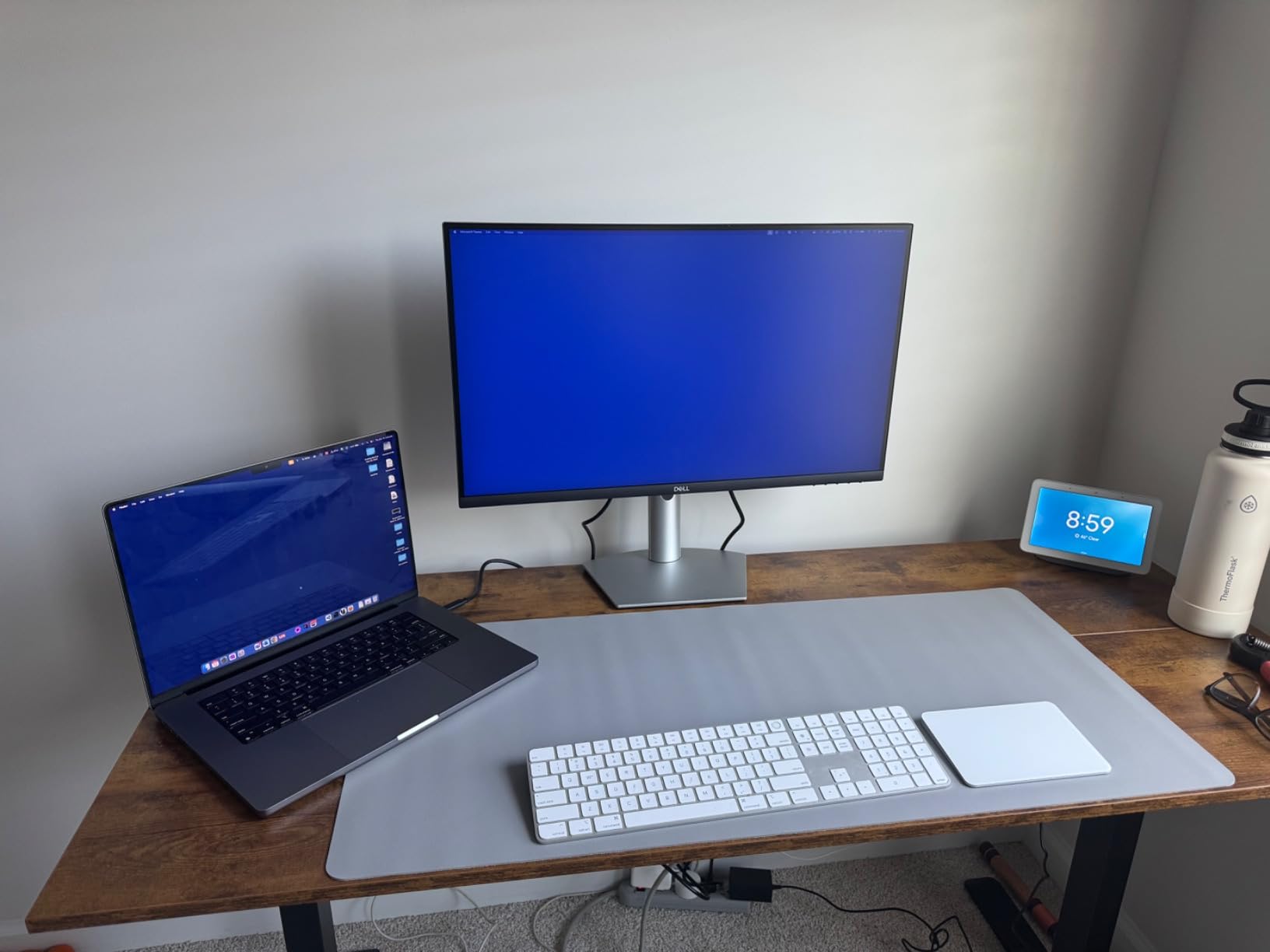 Dell S2722DC Monitor - 27-inch WQHD (2560x1440) 75Hz 4Ms Display, AMD FreeSync, Built in Speaker, USB Type-C Connectivity, Height/Pivot/Swivel/Tilt Adjust - Platinum Silver customer photo 2