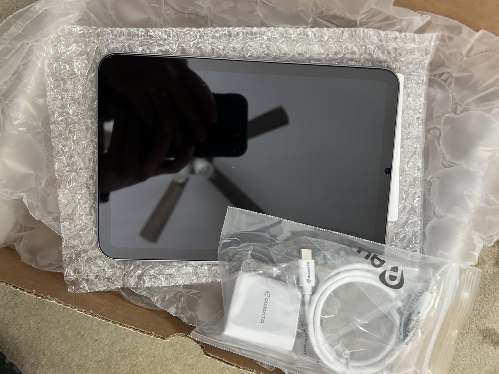 Apple 2021 iPad Mini 6 8.3-inch, Wi-Fi, 64GB, Purple (Renewed) customer photo 1