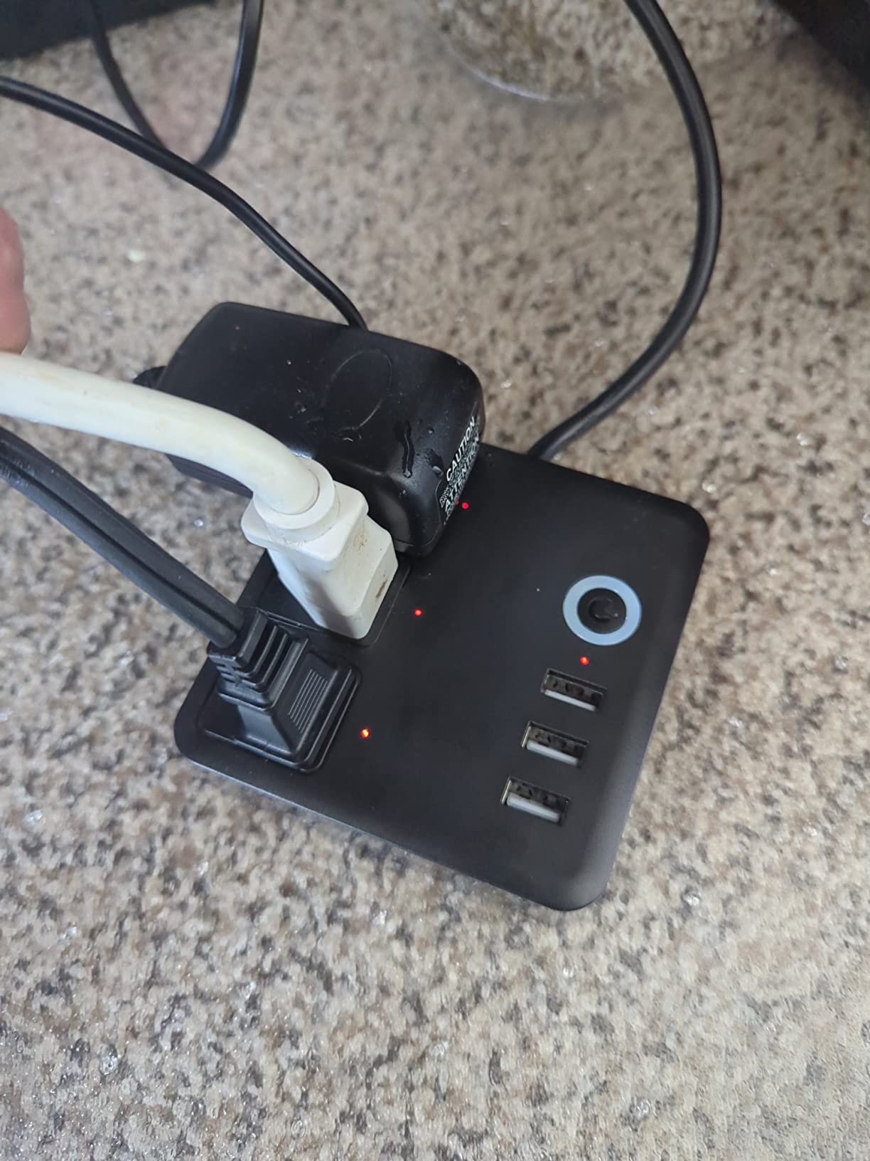 GHome Smart Power Strip with 3 WiFi Outlets & 3 USB, Alexa & Google Home Compatible, ETL Listed Surge Protector Power Strip, App & Timer Control, Ideal for Lamps, Coffee Makers & Office (2.4GHz Only) customer photo 2