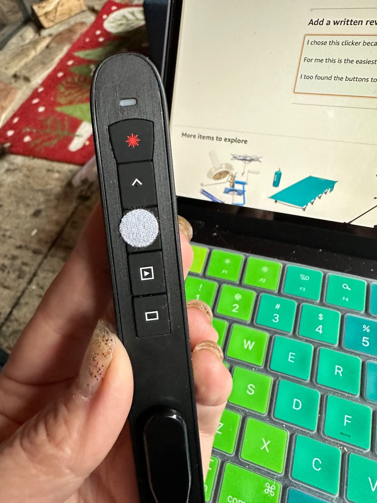 Presentation Clicker Green Laser Pointer, Rechargeable PowerPoint Clicker Wireless Presenter Remote, RF 2.4GHz USB Presentation Pointer Slide Advancer with Hyperlink Volume Control for Mac Computer customer photo 1