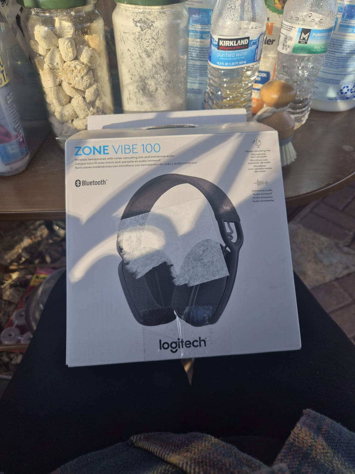 Logitech Zone Vibe 100 Lightweight Wireless Over Ear Headphones with Noise Canceling Microphone, Advanced Multipoint Bluetooth Headset, Works with Teams, Google Meet, Zoom, Mac/PC - Graphite customer photo 2
