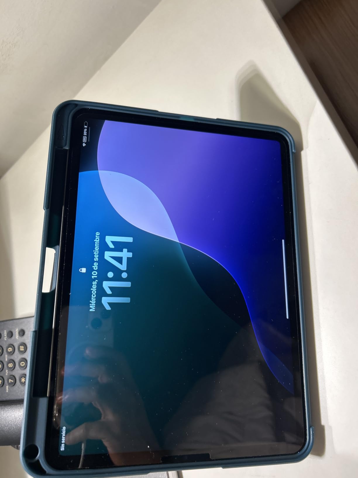 Apple 2021 iPad Pro 3rd Gen (11 inch, Wi-Fi + Cellular, 128GB) Space Gray (Renewed) customer photo 1