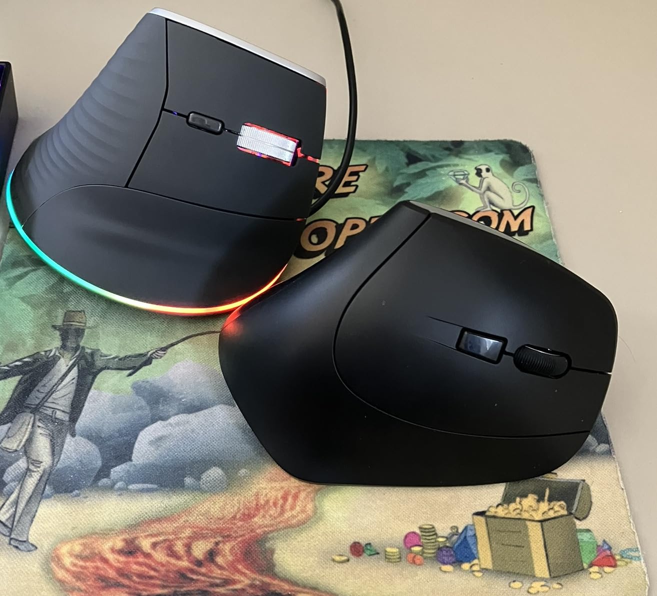 Nulea M504 Wired Vertical Mouse, USB Ergonomic Optical Mouse with 4 Adjustable DPI, 11 RGB Backlight Modes, Compatible for Laptop, PC, Desktop, Mac, Grey customer photo 1