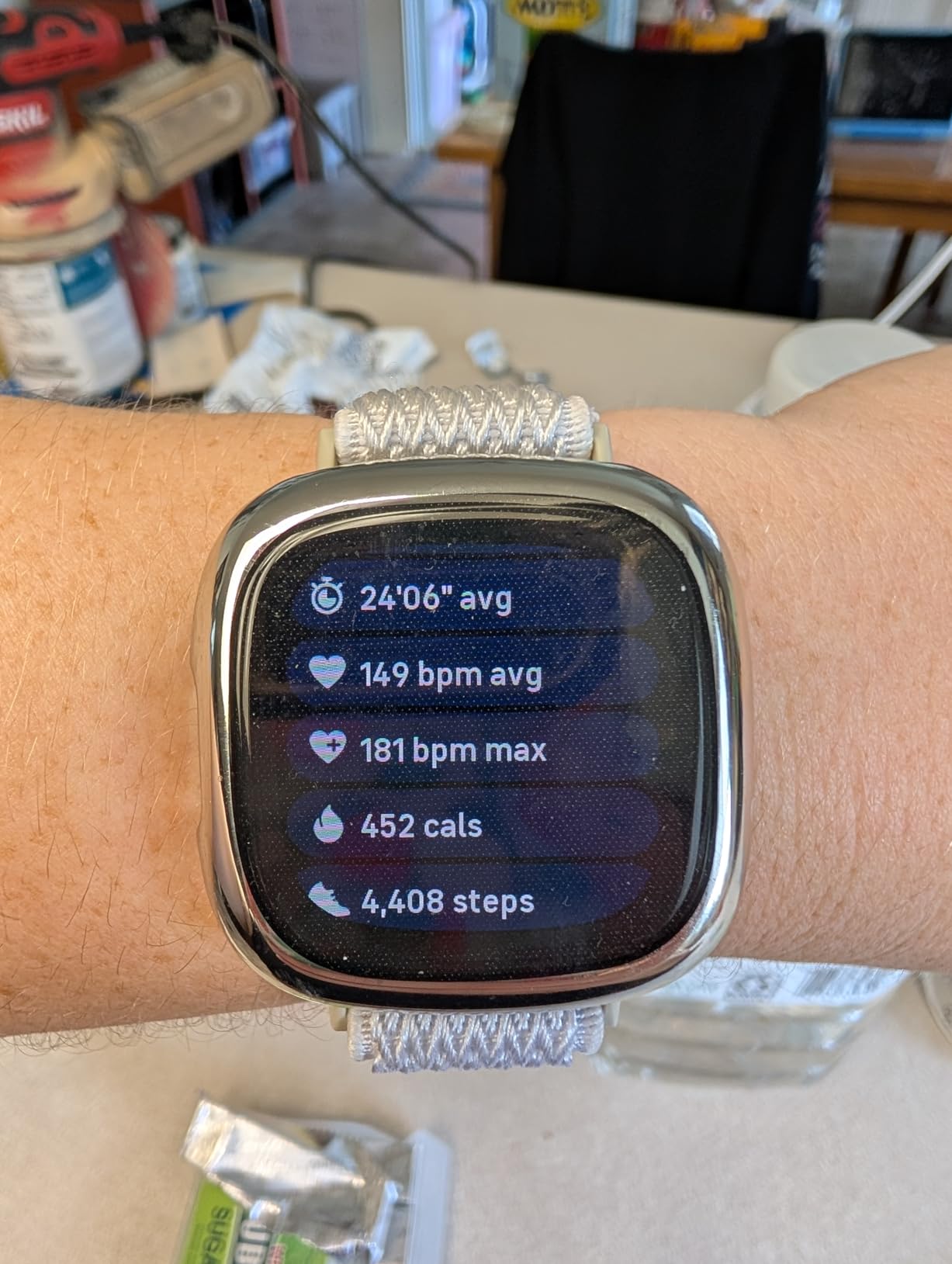 Fitbit Versa 4 Fitness Smartwatch with Daily Readiness, GPS, 24/7 Heart Rate, 40+ Exercise Modes, Sleep Tracking and more, Black/Graphite, One Size (S & L Bands Included) customer photo 1