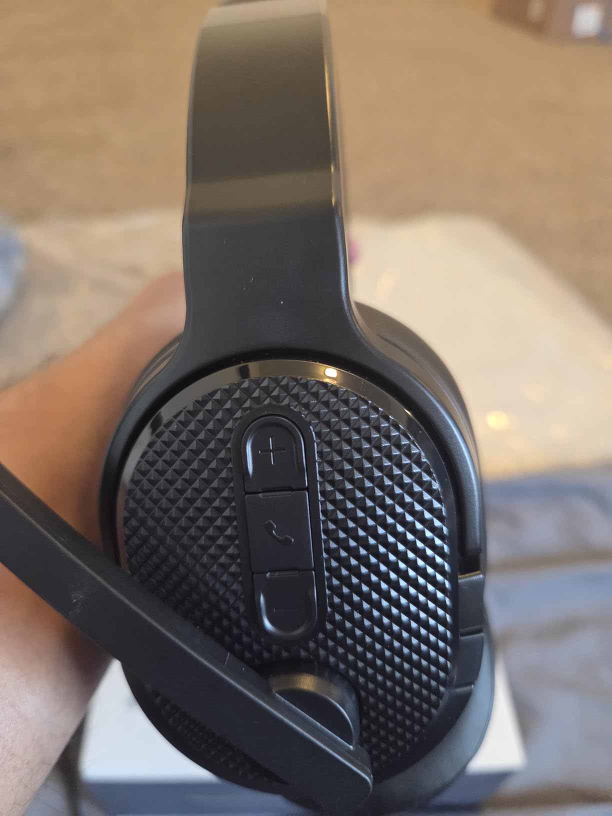 COSMUSIS Trucker Bluetooth Headset, Wireless Headsets with Noise Cancelling Microphone, Long Battery Life Bluetooth Headphones with Detachable Earpad/Single+Dual Mode for Office/Driving/Home customer photo 1