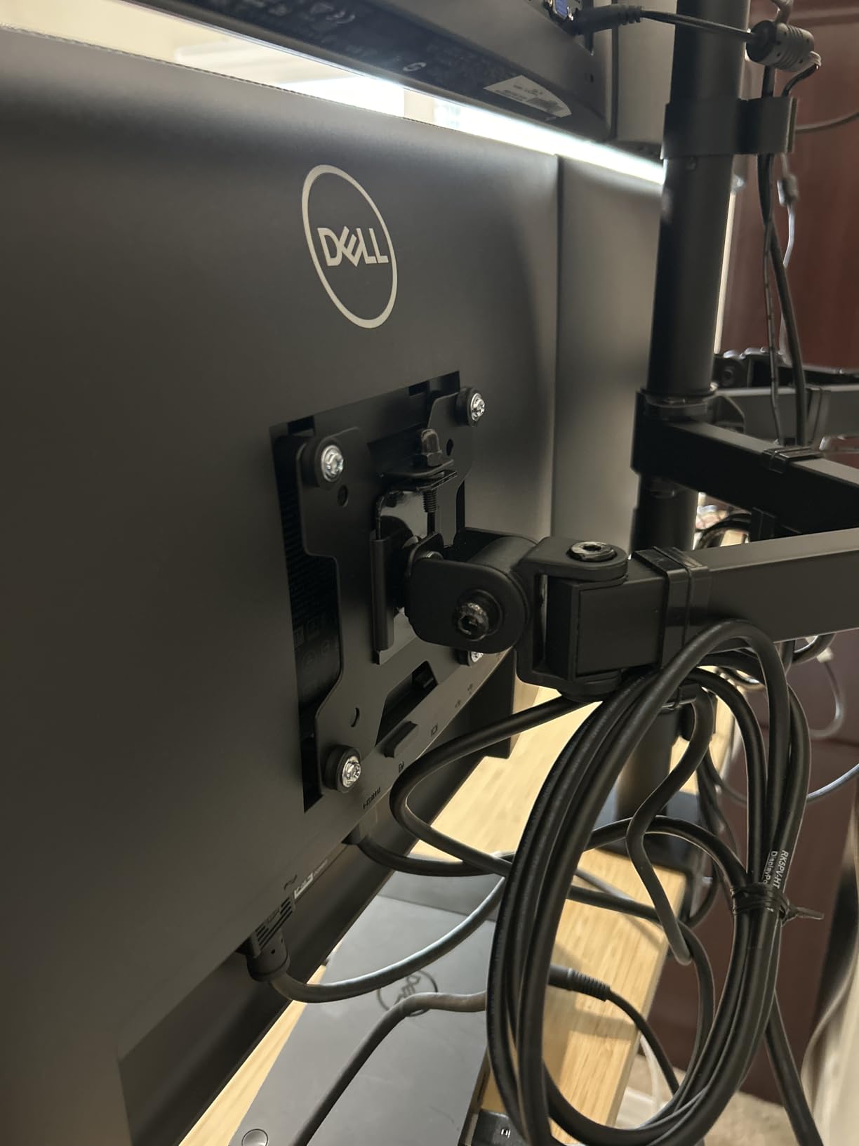 MOUNTUP Quad Monitor Stand, 4 Monitors Desk Mount for 17 to 32 inch Computer Screens, Fully Adjustable Stacked Mount with Tilt Swivel, 4 Heavy Duty Monitor Mount, Holds up to 17.6lbs per Arm, MU3007 customer photo 2