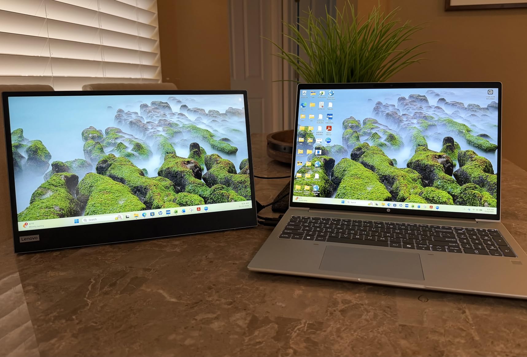 Lenovo L15 Portable Monitor, 15.6 Display, Full HD Resolution, IPS Panel, 250 nits Brightness, 60Hz Refresh Rate, USB-C Ports, Height-Adjustable Stand, Flicker-Free Technology, Grey customer photo 1
