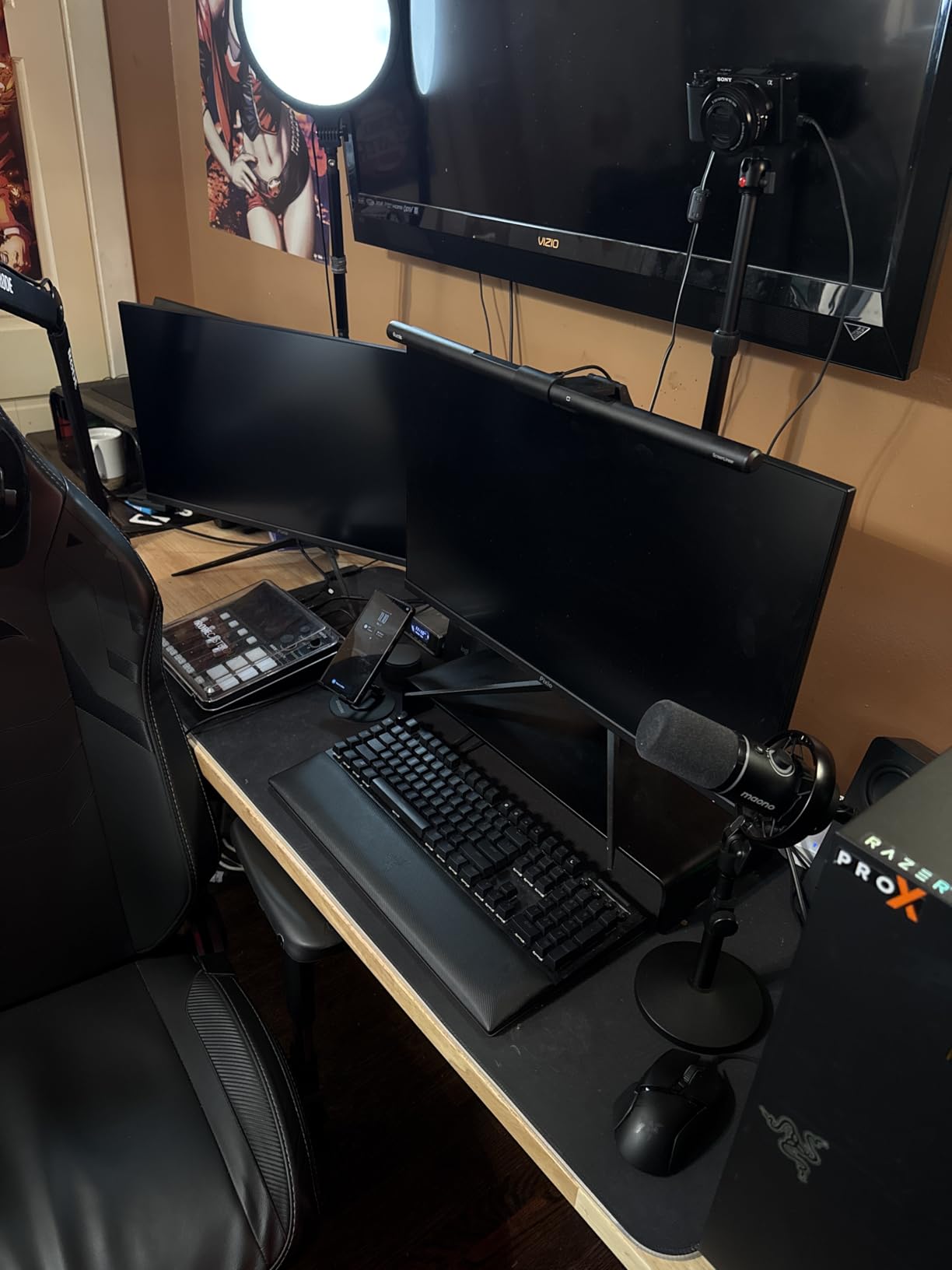 Quntis Monitor Light Bar PRO+ with Remote Control, Fit for Curved/Flat Monitor, Eye-Care USB Computer Lamp Dimmable Screen Light Bar with Auto-Dimming, No Glare Home Office Gaming Desk Lamp customer photo 2