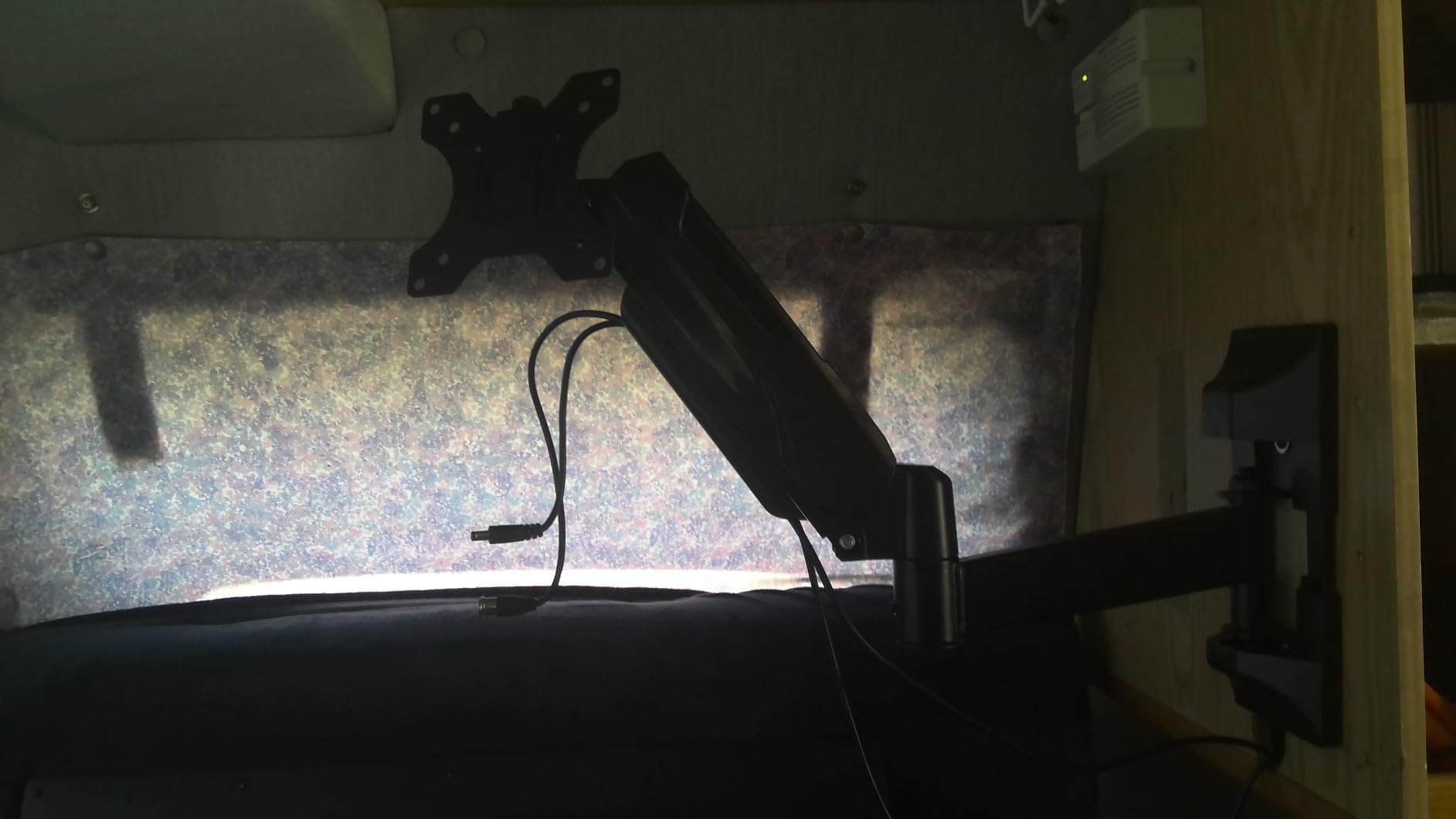 MOUNTUP Monitor Wall Mount for 17-32 Inch Computer Screen, Wall Mounted Arm Support 4.4-17.6lbs Display, Computer Monitor Arm, VESA Bracket for VESA 75x75mm and 100x100mm, Black customer photo 1