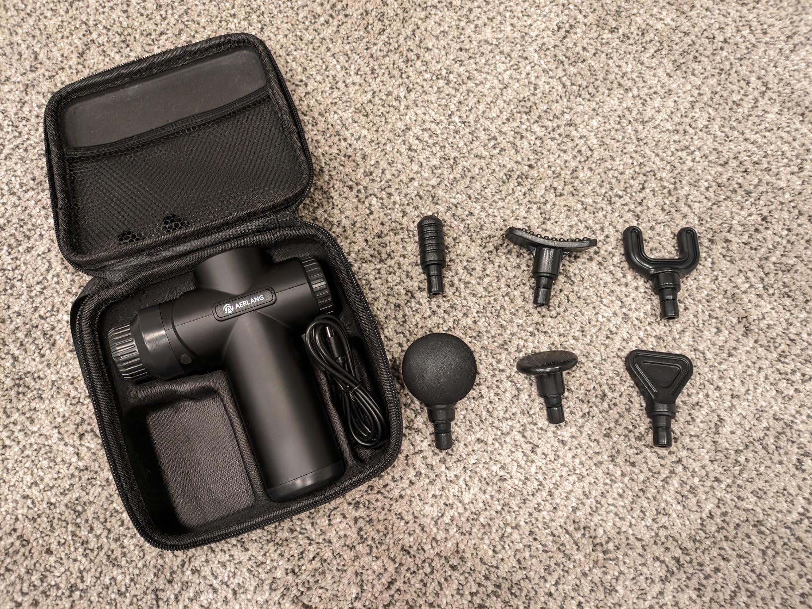 AERLANG Mini Massage Gun,Muscle Deep Tissue Massager Gun, Handheld Percussion Back Massager, Portable Quiet Massage Gun with Carry Case for Home Office Gym Gifts for Men Dad(Black) customer photo 1