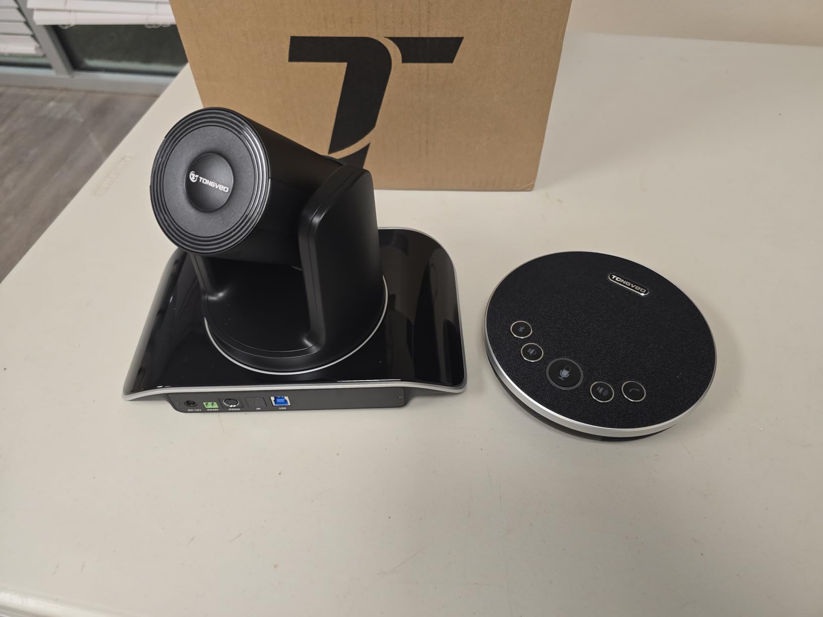 TONGVEO 4K Conference Room Camera System with Gesture Control, AI Auto-Tracking PTZ Camera 5X Digital Zoom with Speakerphone Set 120° Wide-Angle USB3.0 for Remote Meetings Zoom Teams OBS and More customer photo 2