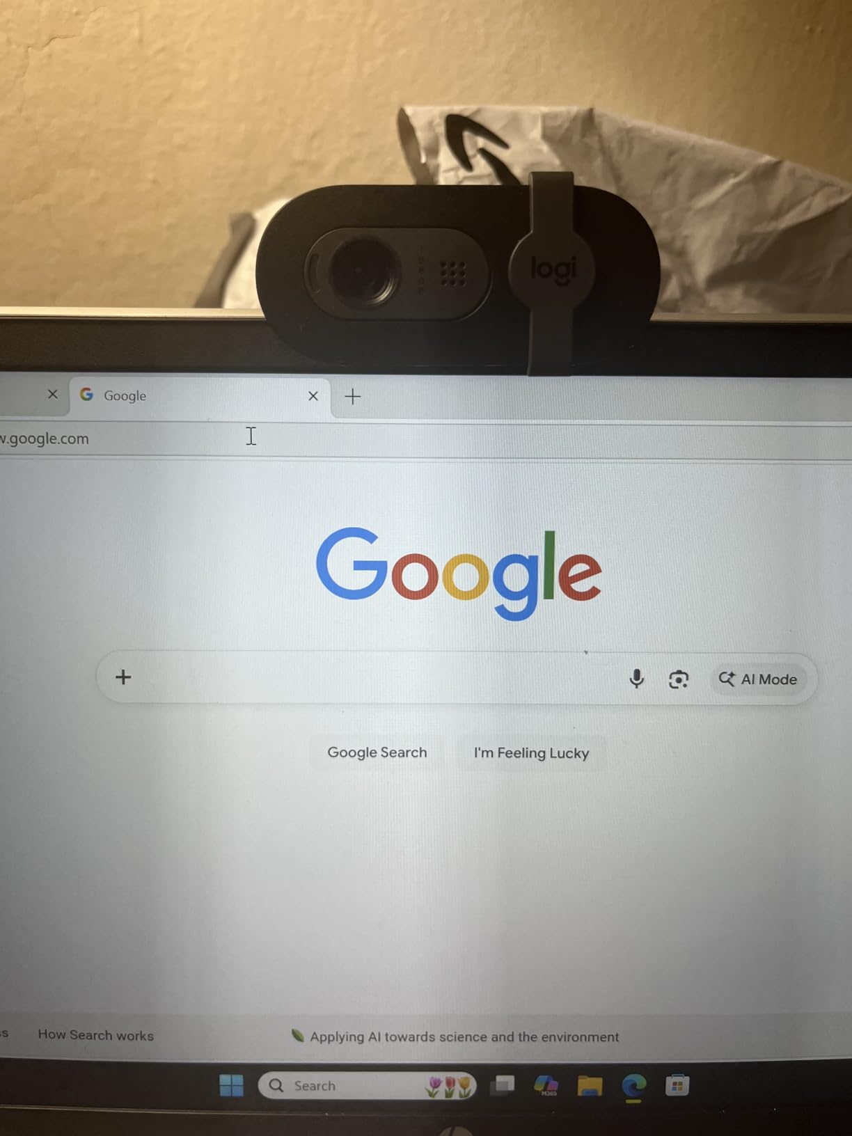 Logitech Brio 101 Full HD 1080p Webcam for Meetings, Streaming, Desktop, Laptop, PC - Built-in Mic, Shutter, Works with Zoom, Microsoft Teams, Nintendo Switch 2's new GameChat Mode, USB-A,-Black customer photo 1