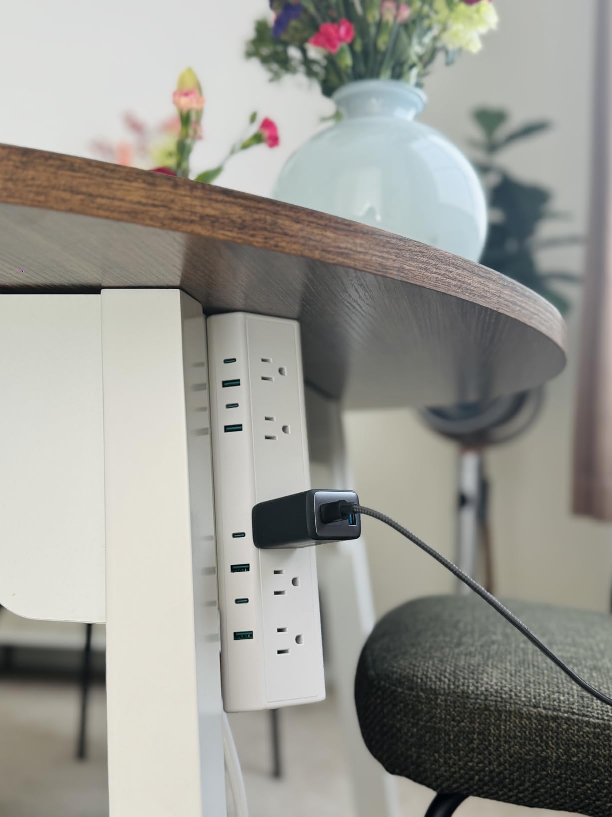 Jgstkcity Desk Clamp Power Strip USB C, 40W Total Fast Charging Station, 4 PD 20W USB C Ports, Desk Edge Mount Surge Protector, 5 Outlets, Fit 1.96