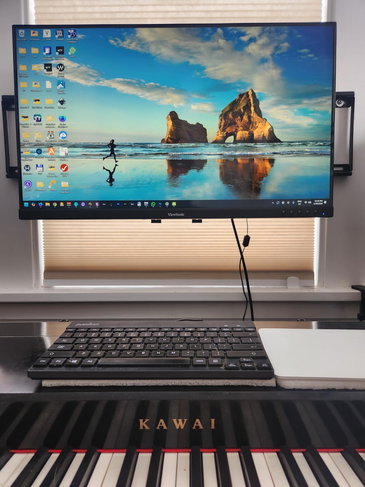 ViewSonic VA3209M 32 Inch 1080p Monitor, IPS Display with Thin Bezels for Productive Office Setups, Built-in Speakers, Advanced Ergonomics, HDMI, and VGA Inputs customer photo 1