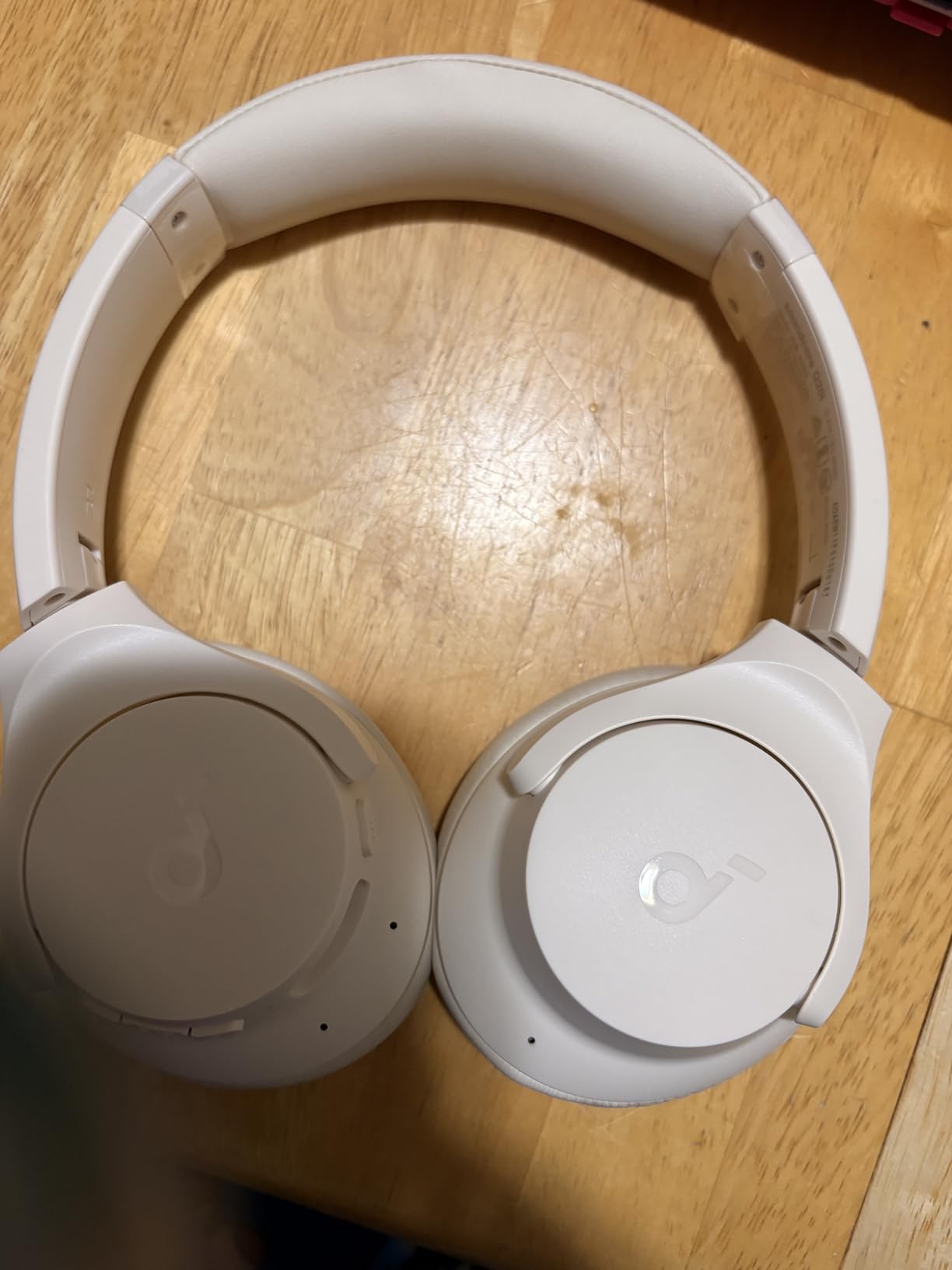 Soundcore by Anker Q20i Hybrid Active Noise Cancelling Headphones, Wireless Over-Ear Bluetooth, 40H Long ANC Playtime, Hi-Res Audio, Big Bass, Customize via an App, Transparency Mode (Black) customer photo 2