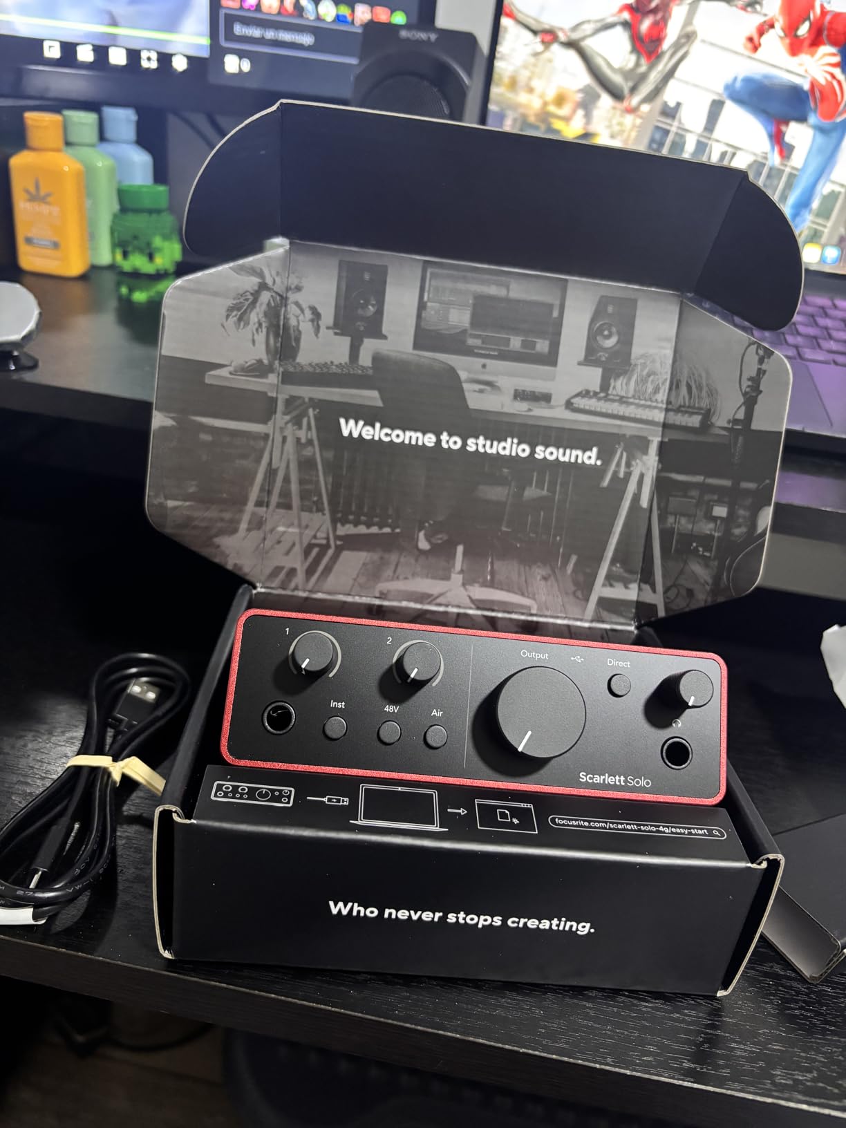 Focusrite Scarlett Solo 4th Gen USB Audio Interface, for the Guitarist, Vocalist, or Producer - High-Fidelity, Studio Quality Recording, and All the Software You Need to Record customer photo 2