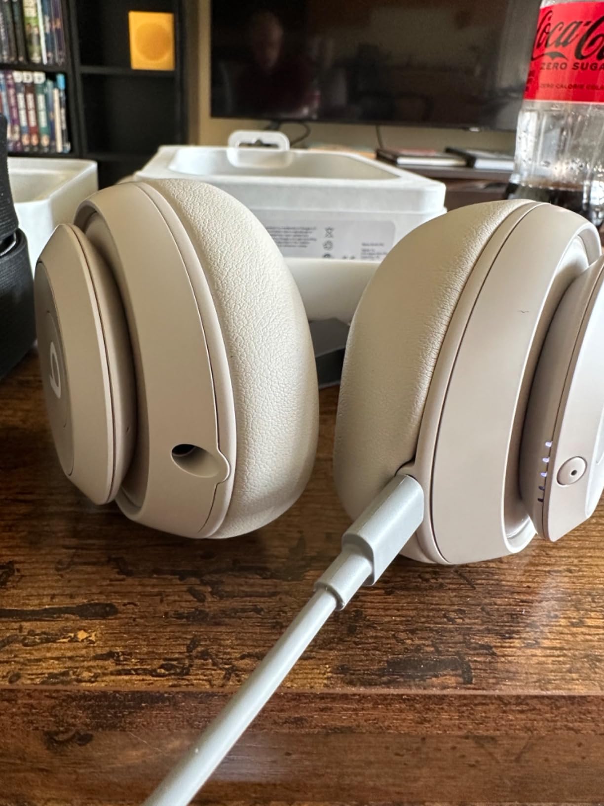 Beats Studio Pro - Premium Wireless Over-Ear Headphones- Up to 40-Hour Battery Life, Active Noise Cancelling, USB-C Lossless Audio, Apple & Android Compatible - Black customer photo 2