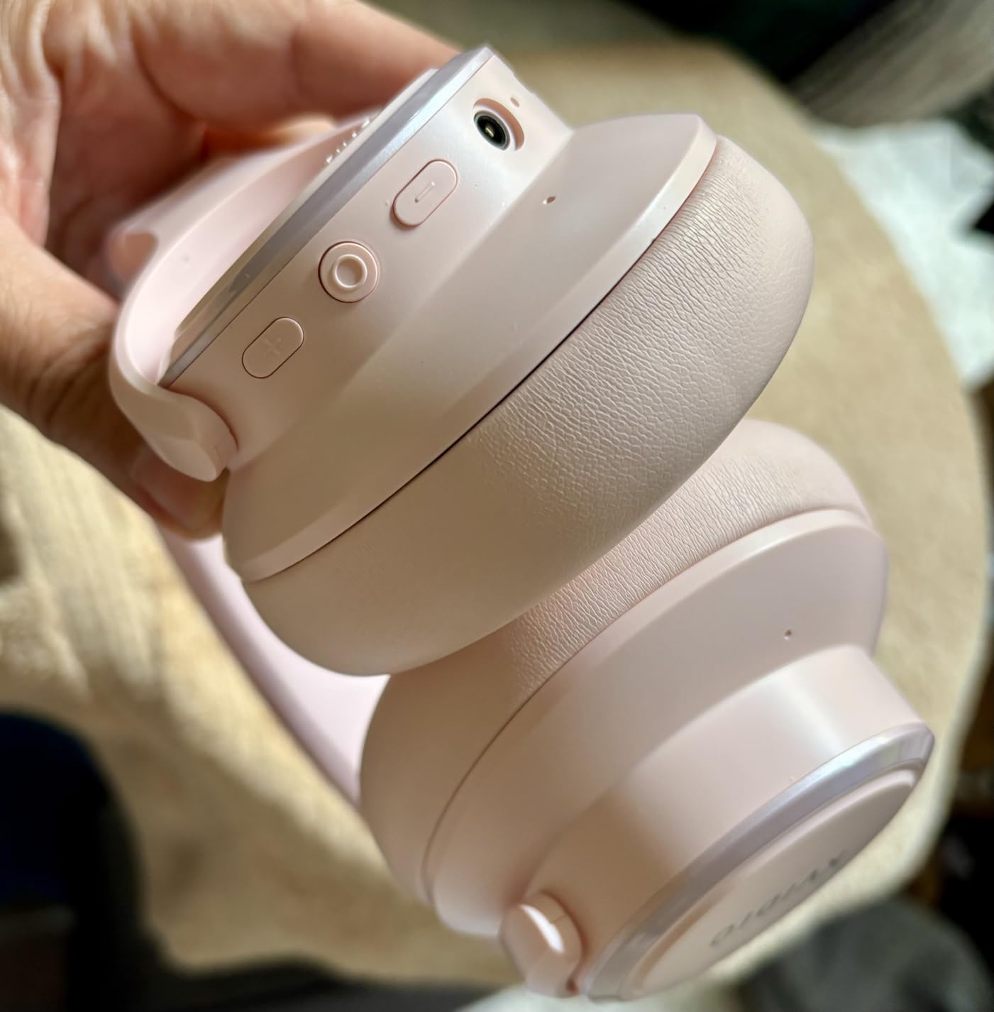 KVIDIO Active Noise Cancelling Headphones, 70 Hours Playtime Bluetooth Headphones Wireless with Microphone, Transparency Mode, Deep Bass and Hi-Fi Stereo Sound Over Ear for Travel Office customer photo 1