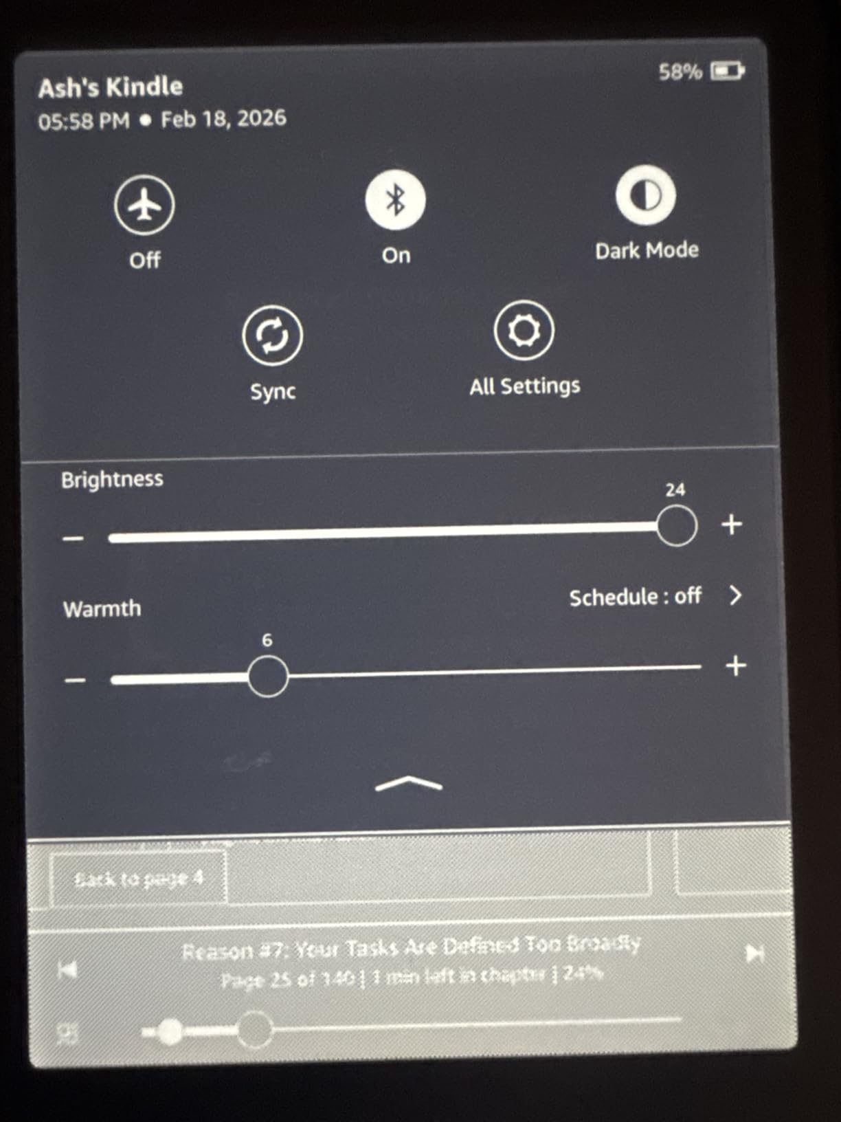 Kindle Paperwhite Signature Edition 32GB (newest model) - 20% faster with auto-adjusting front light, wireless charging, and weeks of battery life - Metallic Raspberry customer photo 1