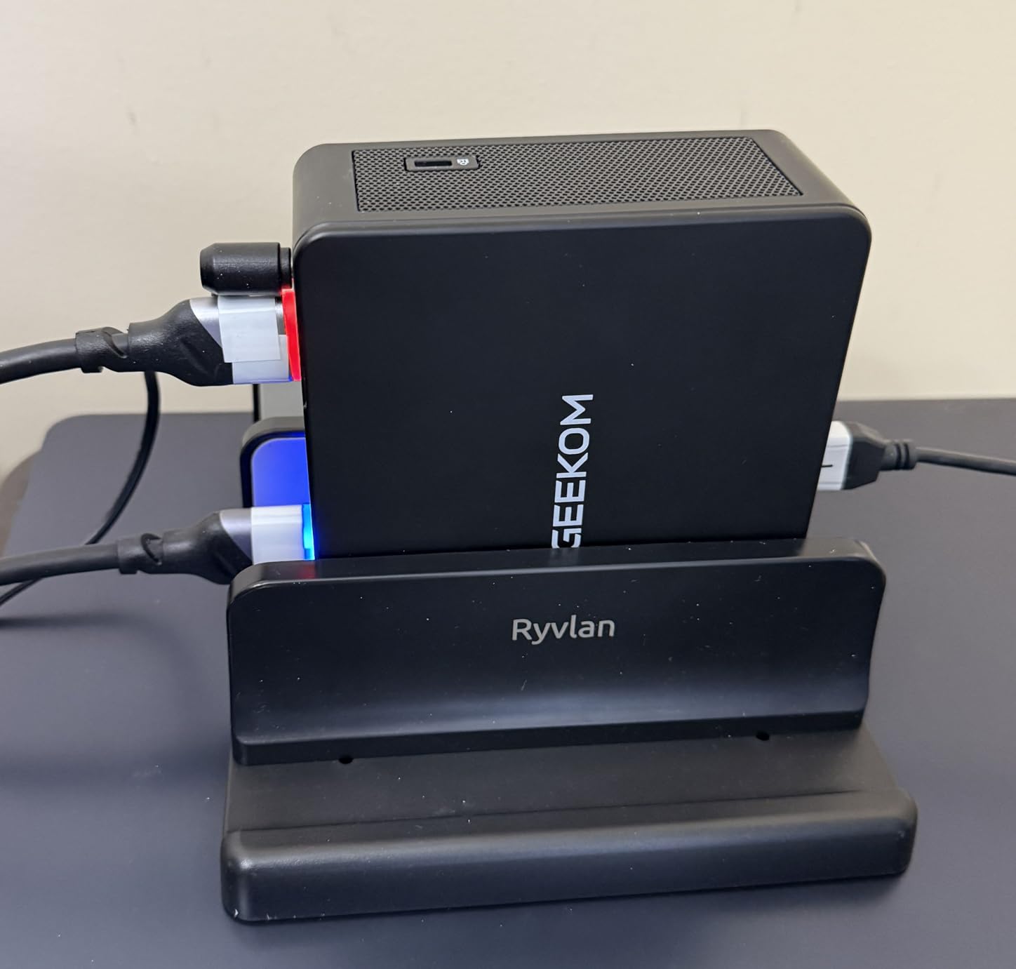 High Speed GEEKOM IT13 Mini PC 2026 with 13th Gen Intel i5-13600H |16GB RAM | 1TB SSD | Windows 11 Pro | 2 X USB4.0(40Gbps) | Quad Display| WiFi 6E |SD Slot | Intel NUC13 Replacement Desktop Computers customer photo 1