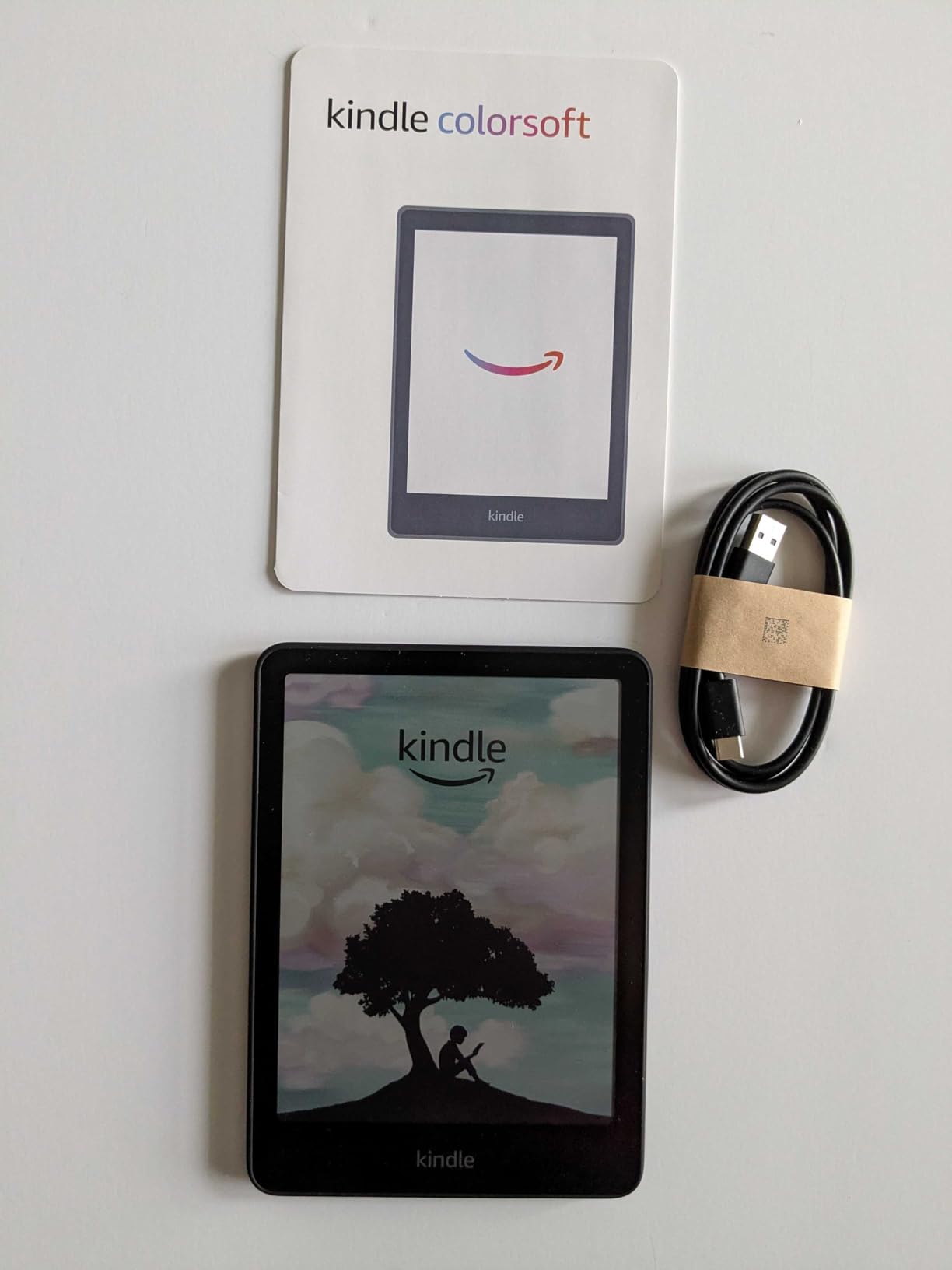 Kindle Colorsoft 16 GB (newest model) - With color display and adjustable warm light - No Ads - Black customer photo 1