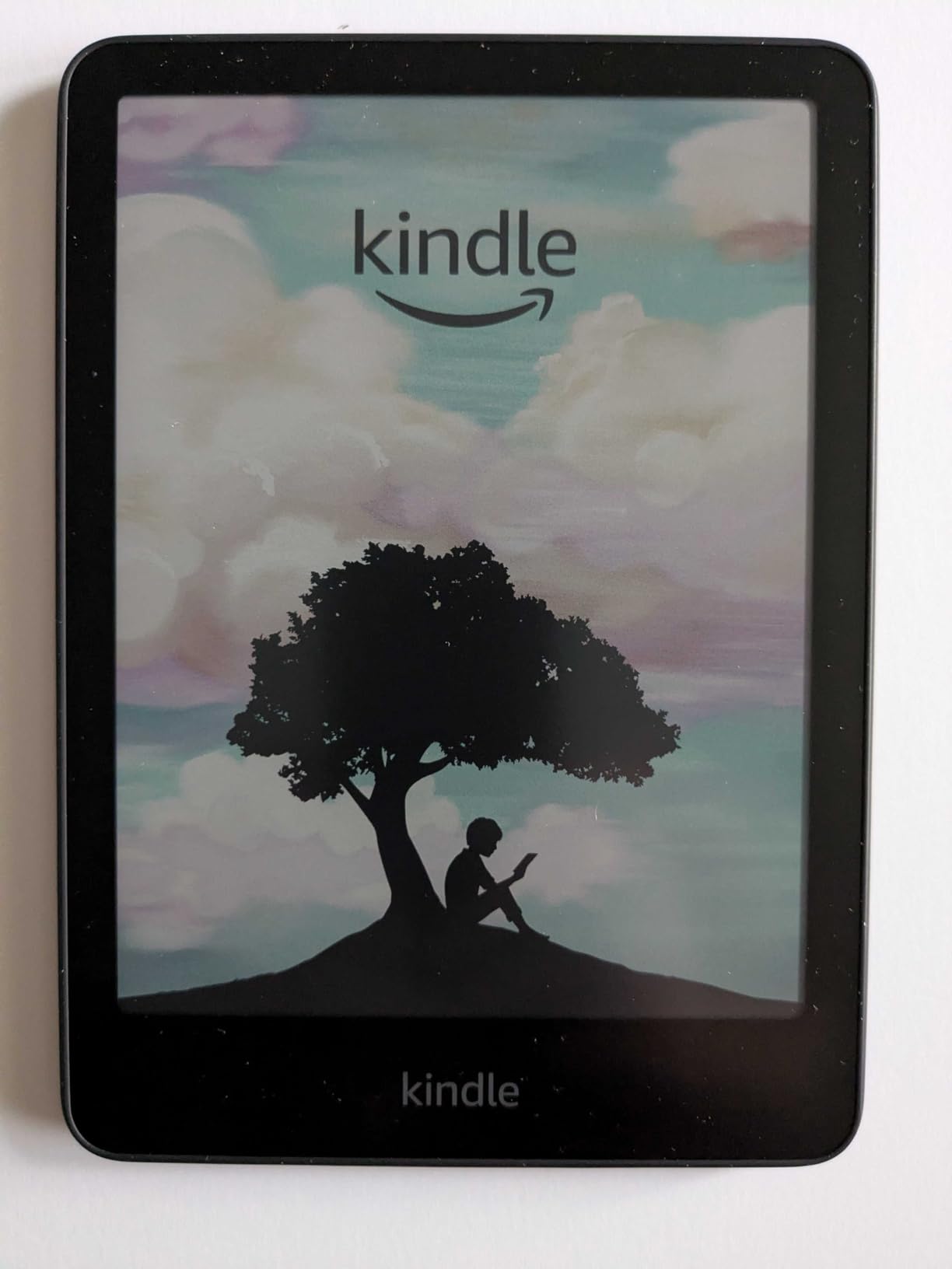 Kindle Colorsoft 16 GB (newest model) - With color display and adjustable warm light - No Ads - Black customer photo 2