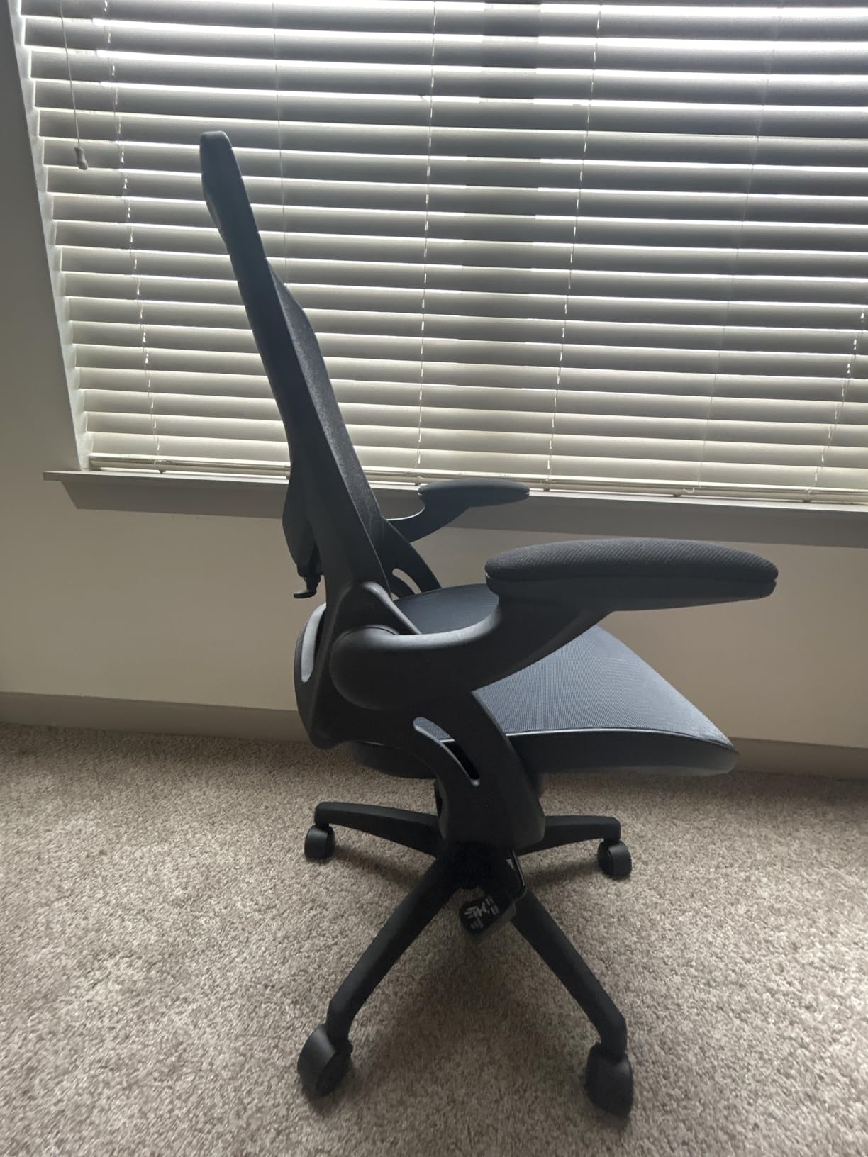 ELABEST Ergonomic Mesh Office Chair, Comfy Computer Desk Chair - BIFMA 5.1 Certified Commercial Swivel Task Chair customer photo 1