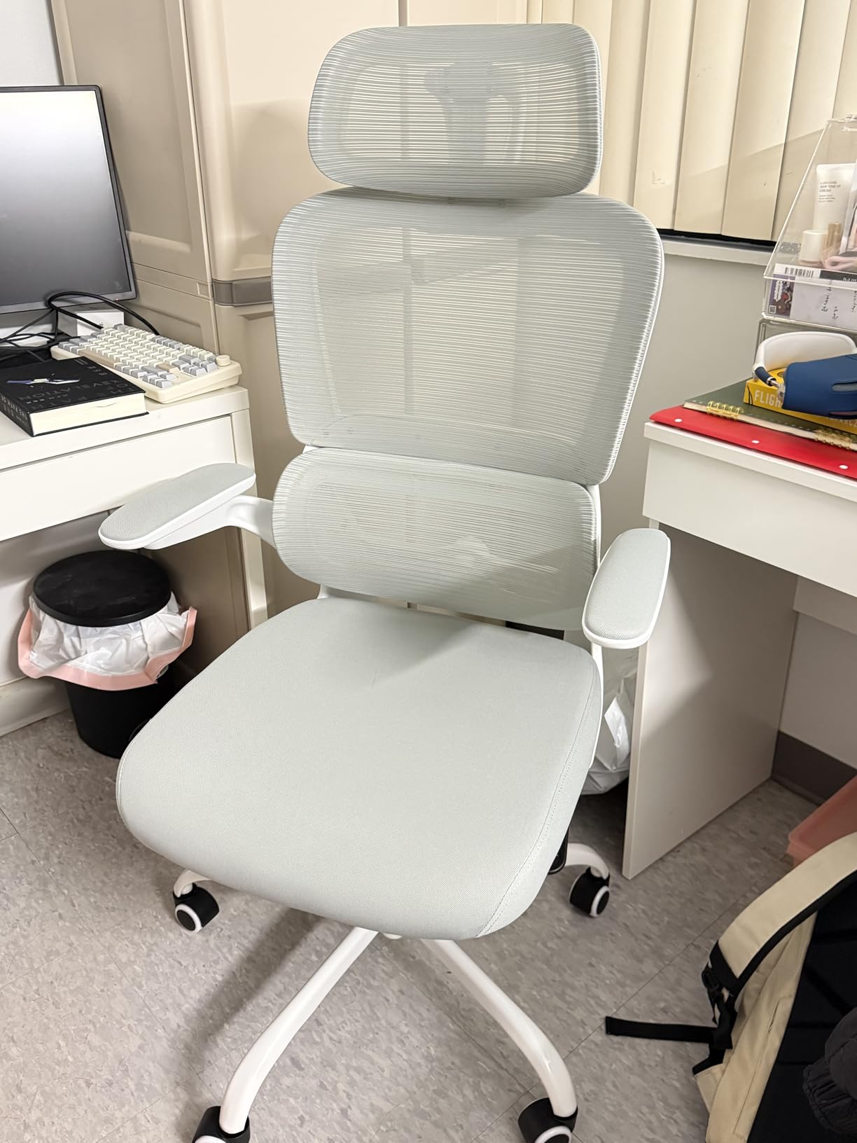 TRALT Office Chair Ergonomic Desk Chair, 330 LBS Home Mesh Office Desk Chairs with Wheels, Comfortable Gaming Chair, High Back Office Chair for Long Hours (Black & White) customer photo 2