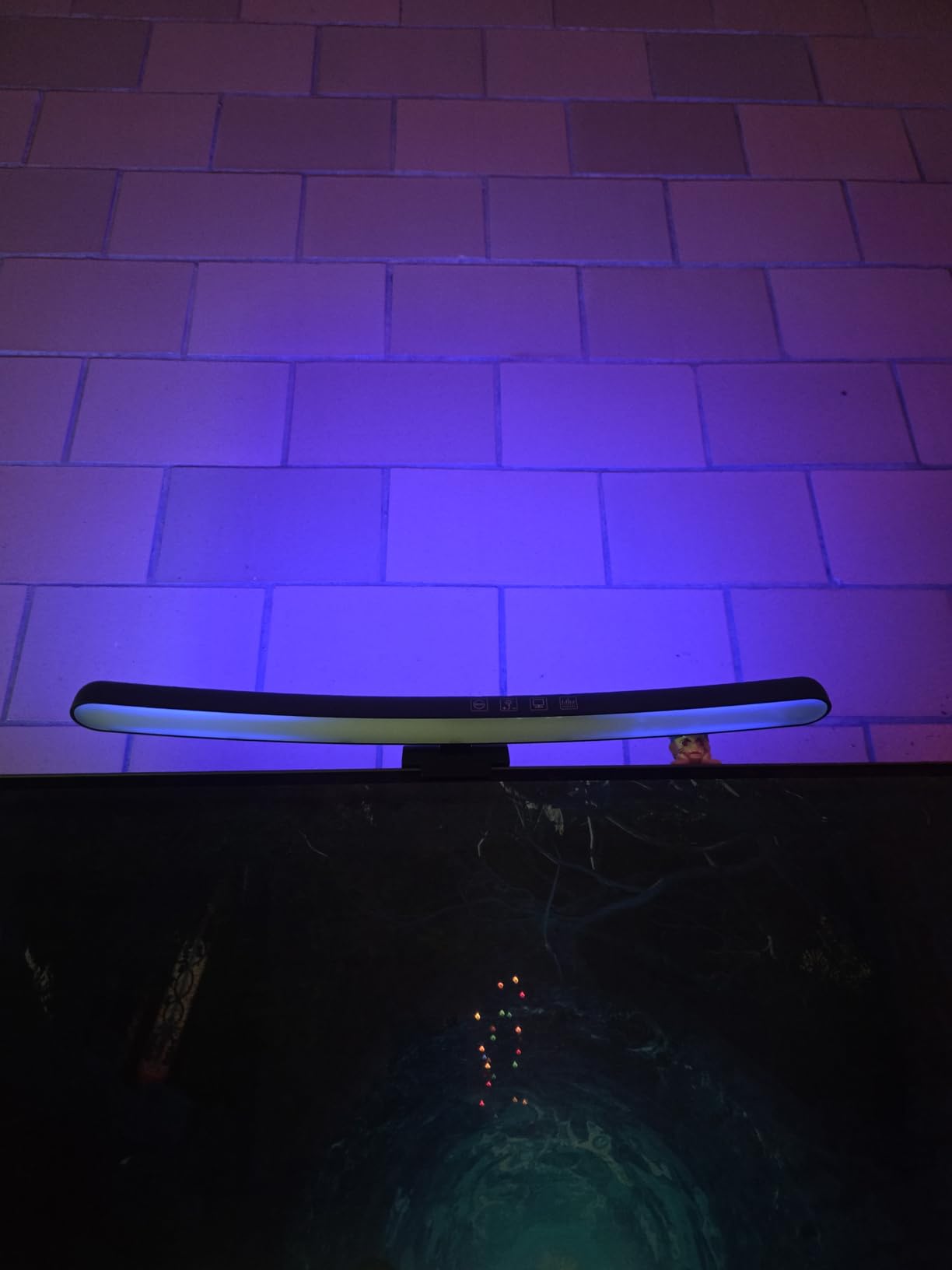Monitor Light Bar Curved, RGB Backlight, Computer Screen Lamp for Eye Care, Dual Light Mode with Touch Control Timed, Gaming Accessory, Radius of Curvature 1500 mm customer photo 2