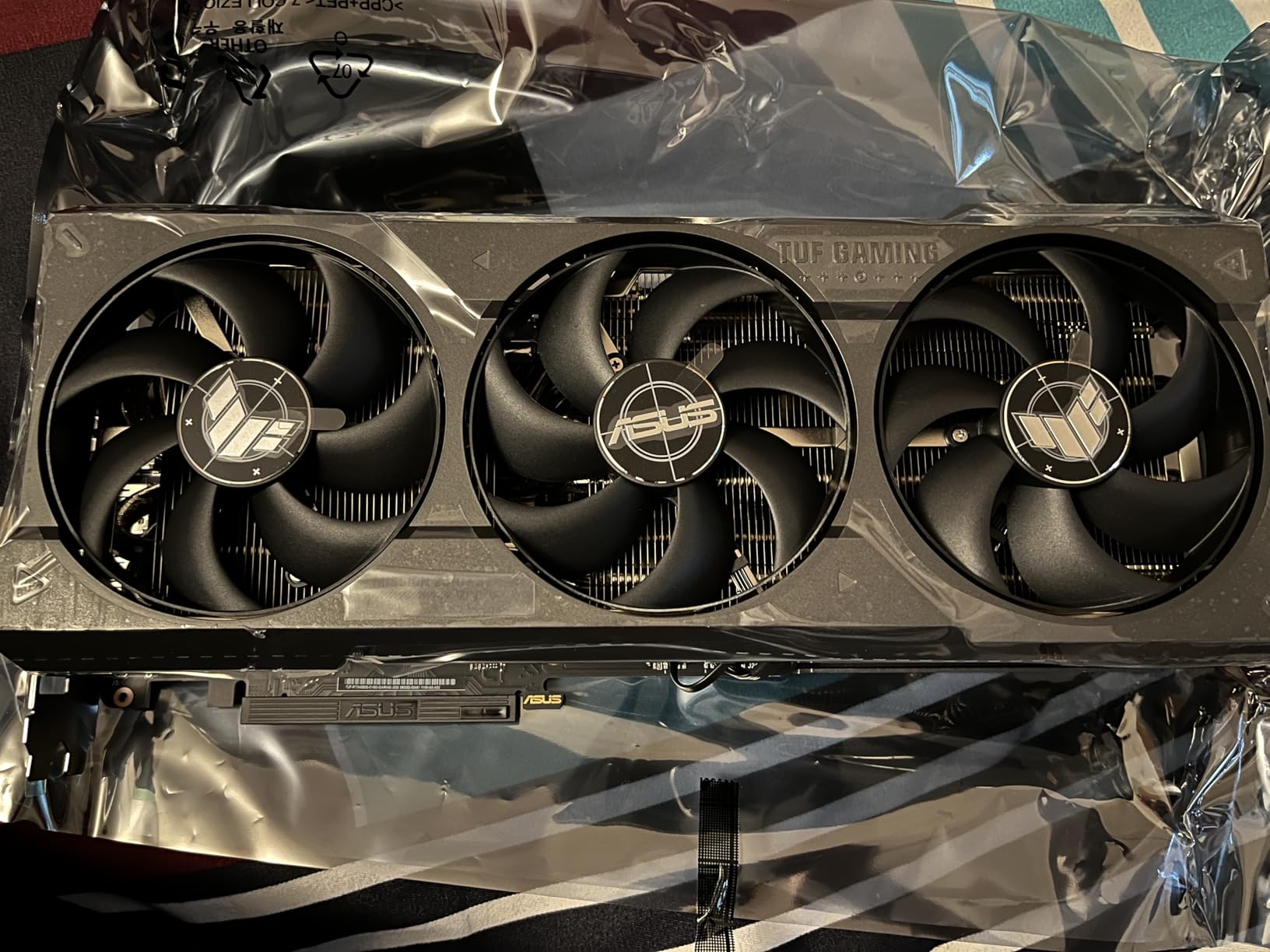 TUF Gaming NVIDIA GeForce RTX 4080 Super OC Edition Gaming Graphics Card (PCIe 4.0, 16GB GDDR6X, HDMI 2.1a, DisplayPort 1.4a) customer photo 1