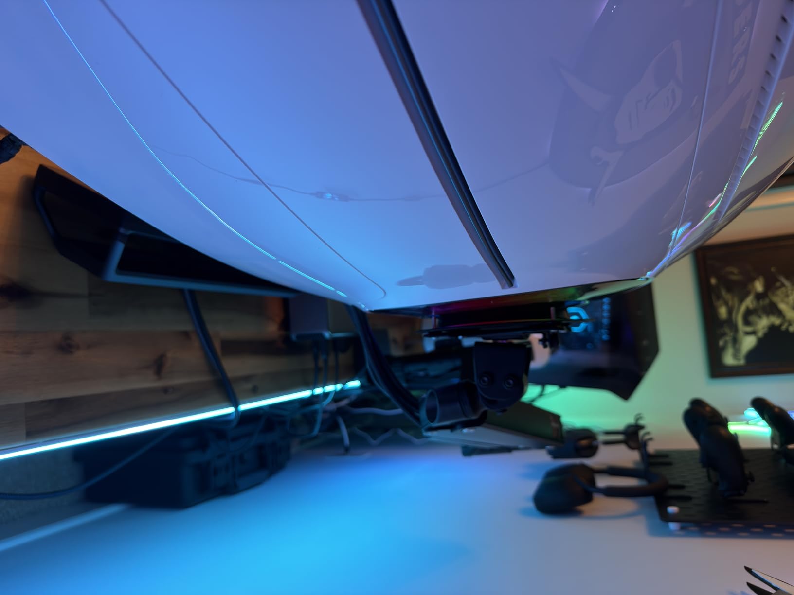 ULTRARM Heavy Duty Monitor Arm for Ultrawide Monitors up to 57