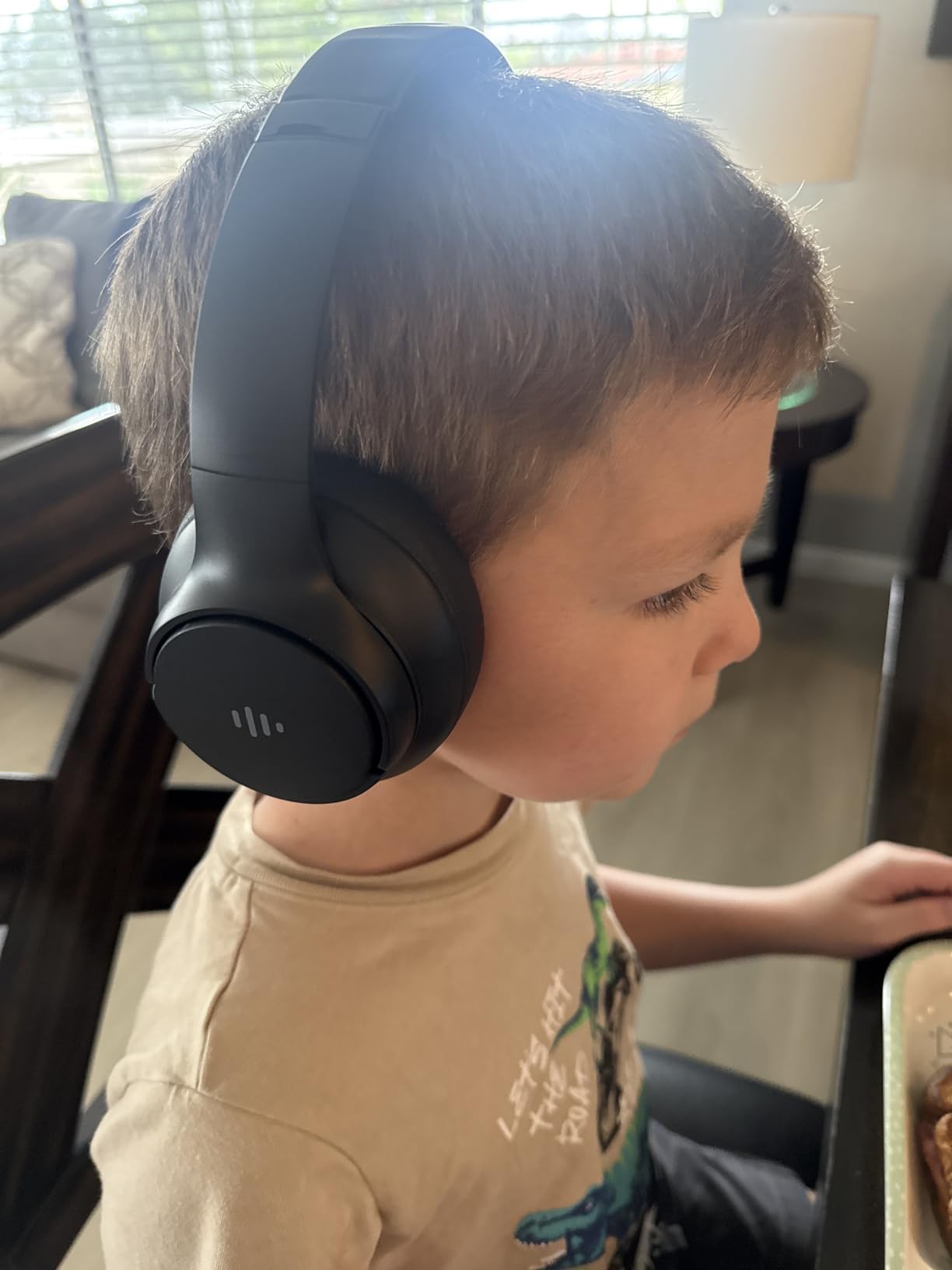 Eduiosma Active Noise Cancelling Headphones, Wireless Over Ear Bluetooth Headphones with Microphone, Transparency Mode, 70H Playtime, Hi-Res Audio, Deep Bass, Bluetooth 5.3, Lightweight Design,Black customer photo 2