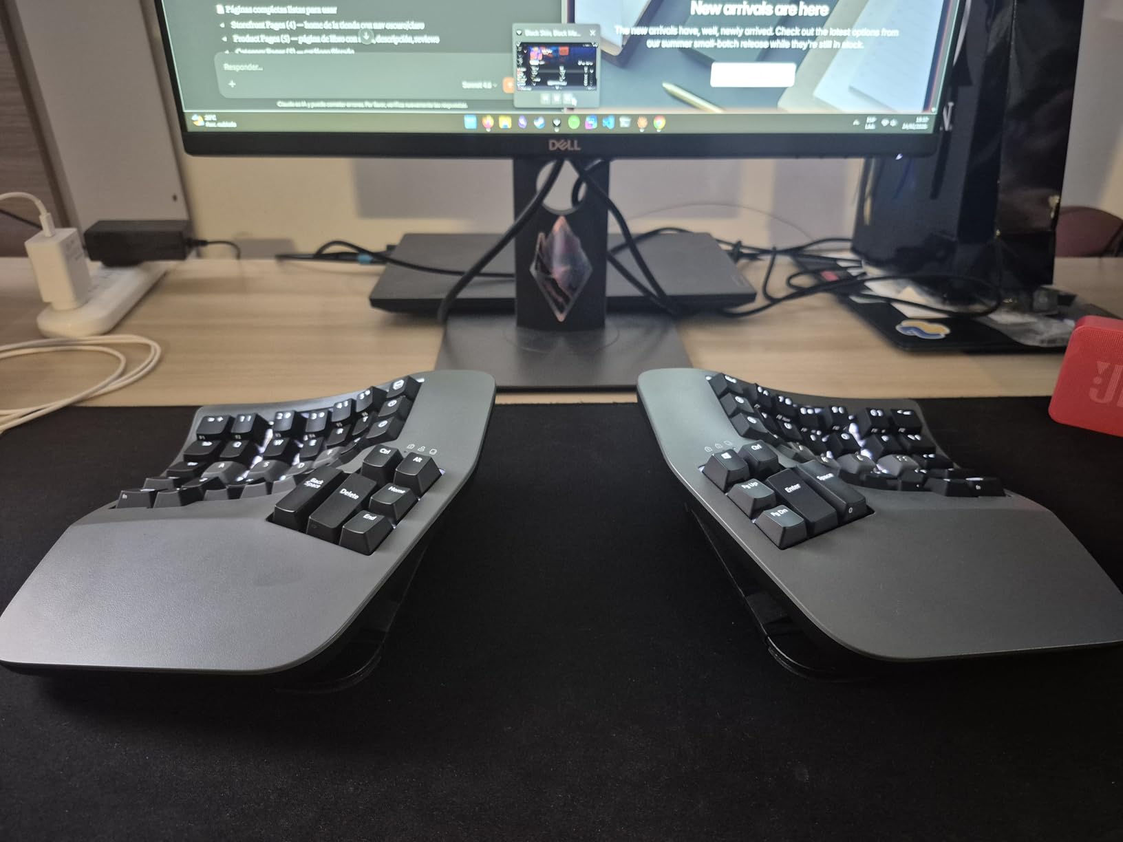KINESIS Advantage360 Professional Split Ergonomic Keyboard - Bluetooth | Quiet Mechanical Switches | Fully Programmable Open Source | Contoured Shape | Adjustable Tenting | Backlit customer photo 1