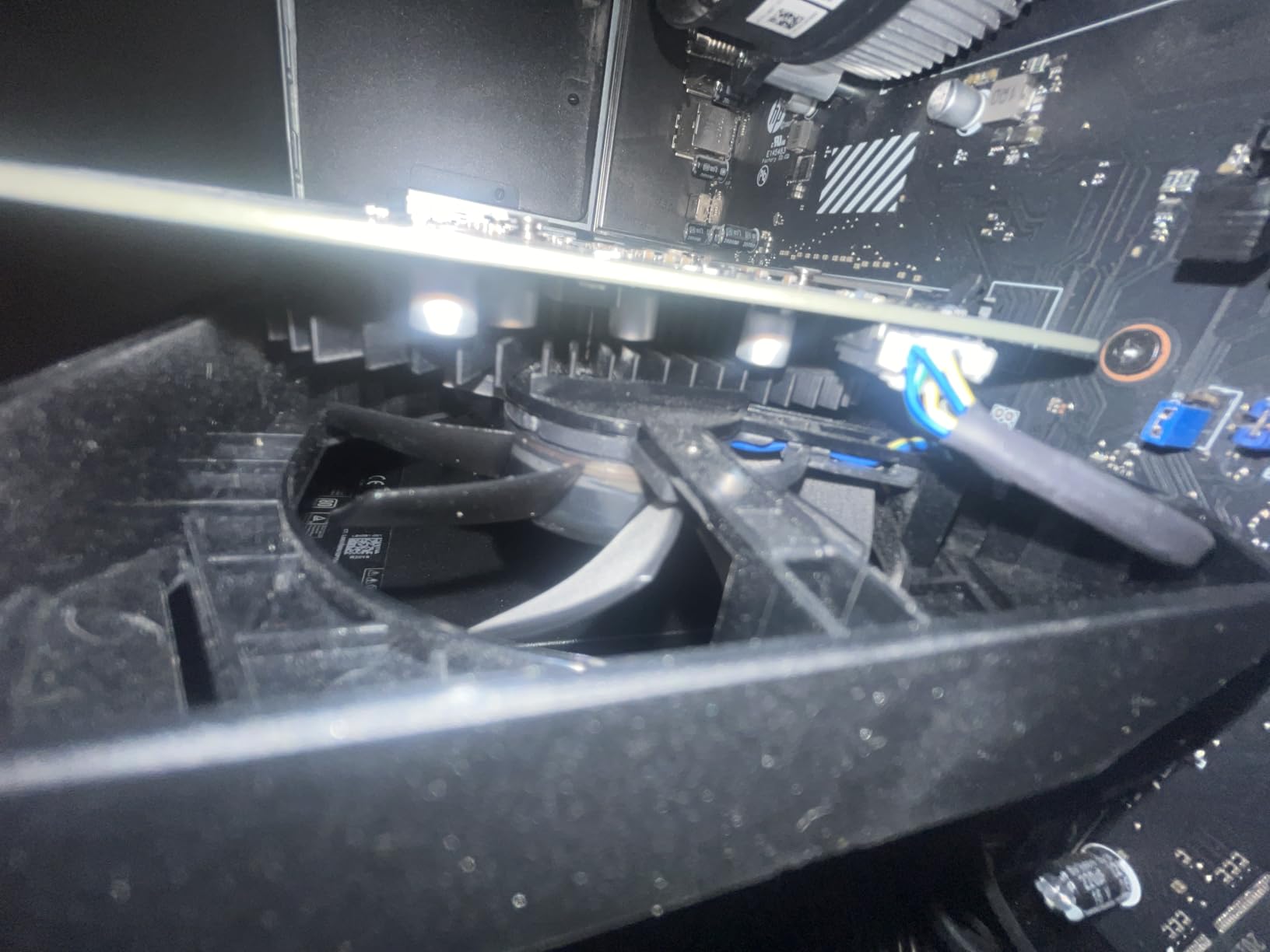 ASUS Dual NVIDIA GeForce RTX 3050 6GB OC Edition Gaming Graphics Card - PCIe 4.0, 6GB GDDR6 Memory, HDMI 2.1, DisplayPort 1.4a, 2-Slot Design, Axial-tech Fan Design, 0dB Technology, Steel Bracket customer photo 6