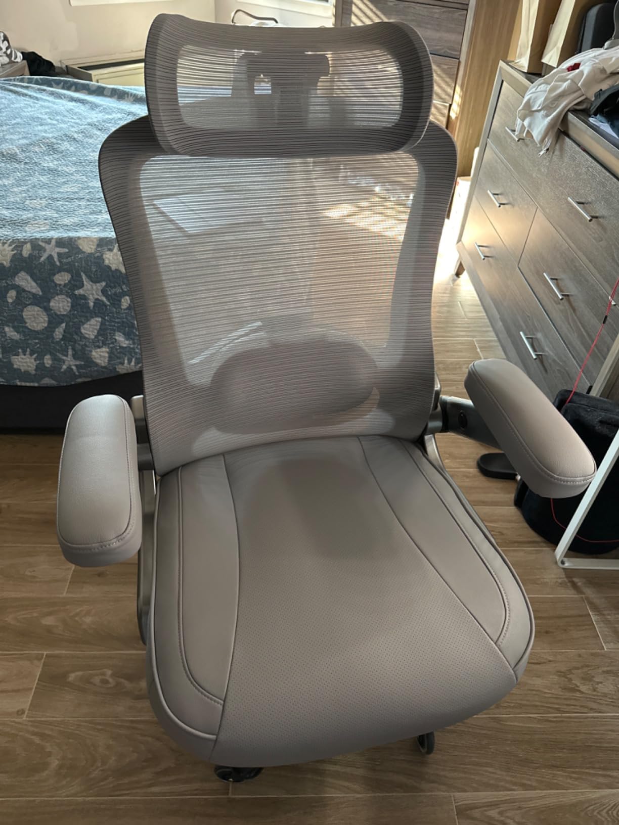 600lbs Big and Tall Office Chair - Heavy Duty Executive Computer Chair with 3D Flip Arms Large Wheels, Ergonomic Mesh High Back Desk Chair, Extra Wide Seat Adjustable Lumbar Support customer photo 2