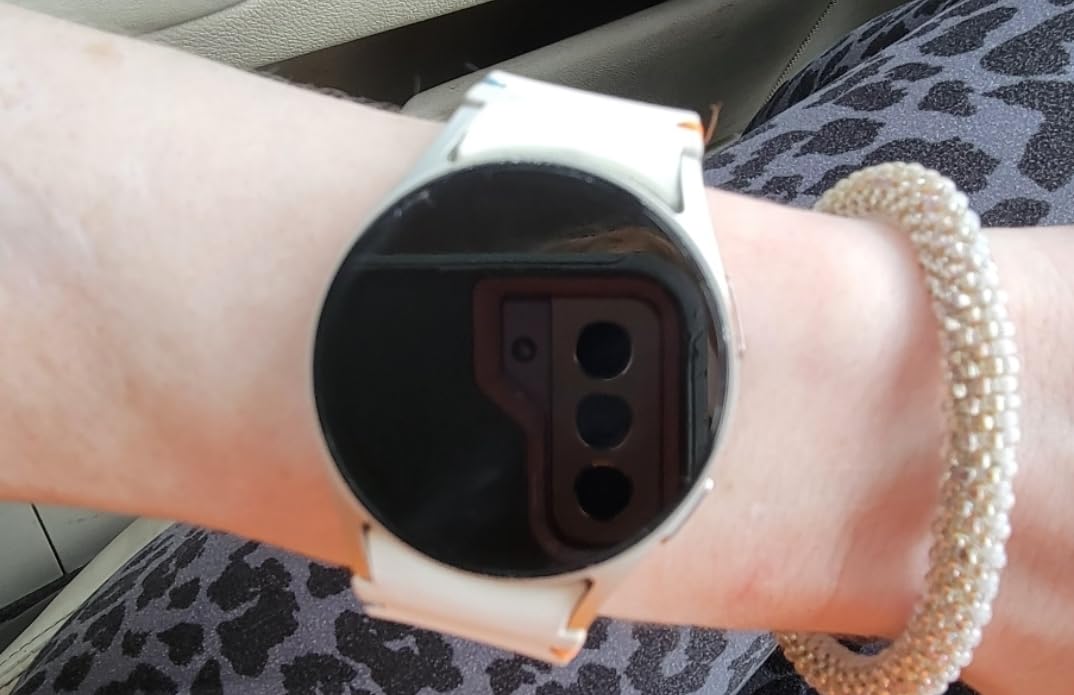 Samsung Galaxy Watch 7 40mm Bluetooth AI Smartwatch w/Energy Score, Wellness Tips, Heart Rate Tracking, Sleep Monitor, Fitness Tracker, 2024, Cream [US Version, 1Yr Manufacturer Warranty] customer photo 2