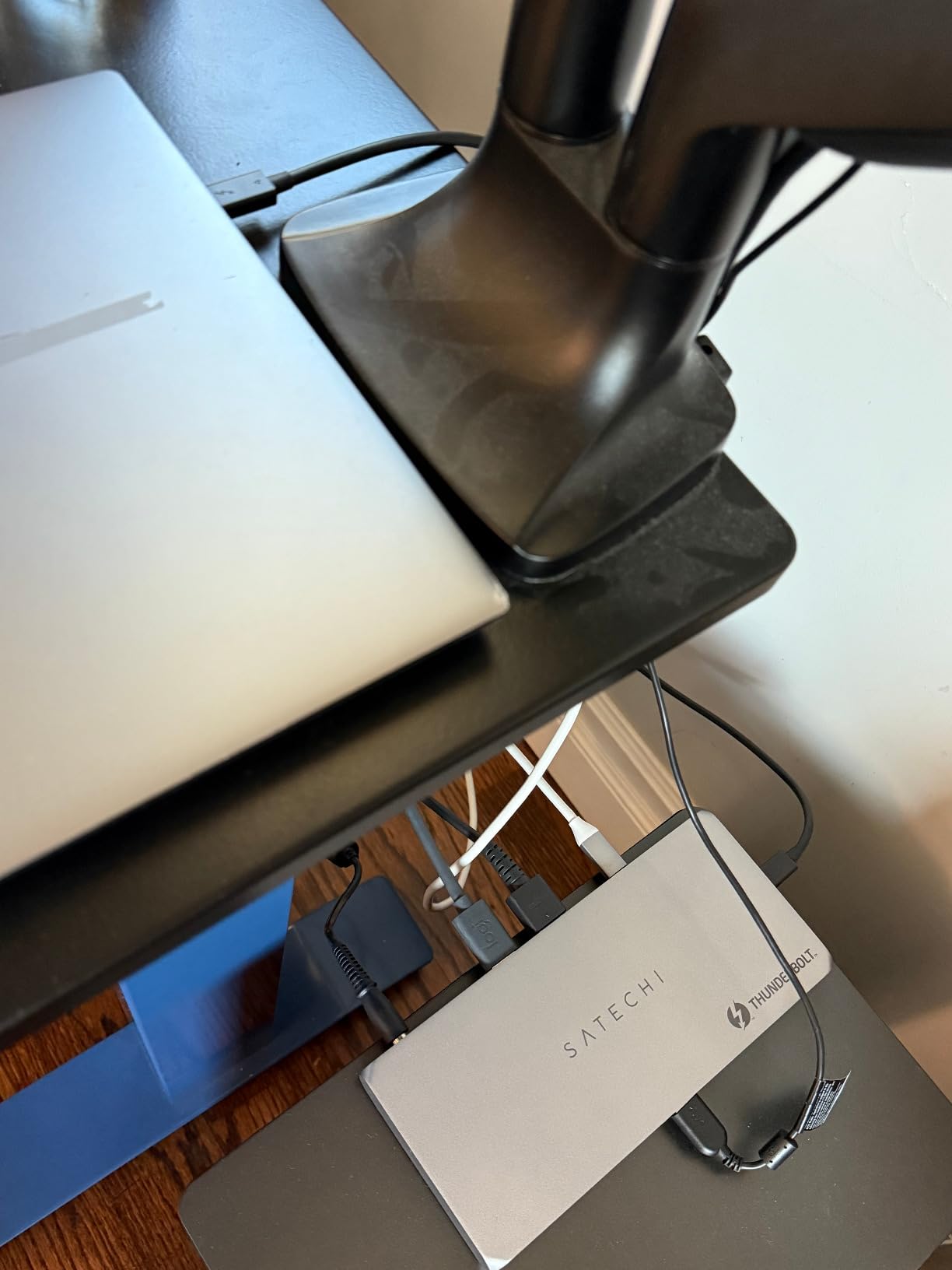 Satechi Thunderbolt 4 Dock 100W Charging, Dual Monitor HDMI 4K/60Hz, 40Gbps Data Transfer, 2 USB-A 3.2, Ethernet, Thunderbolt 4 Dock for MacBook Air/Pro M5, Mac/Windows, DisplayLink Software Required customer photo 1