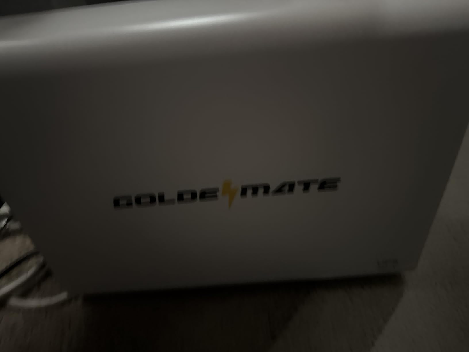 GOLDENMATE 1000VA/800W Lithium UPS Battery Backup and Surge Protector, Backup Battery Power Supply with LiFePO4 Batteries(230.4 Wh), Sinewave UPS System, 10 Years Lifespan, 8 Outlets, LCD Display customer photo 1